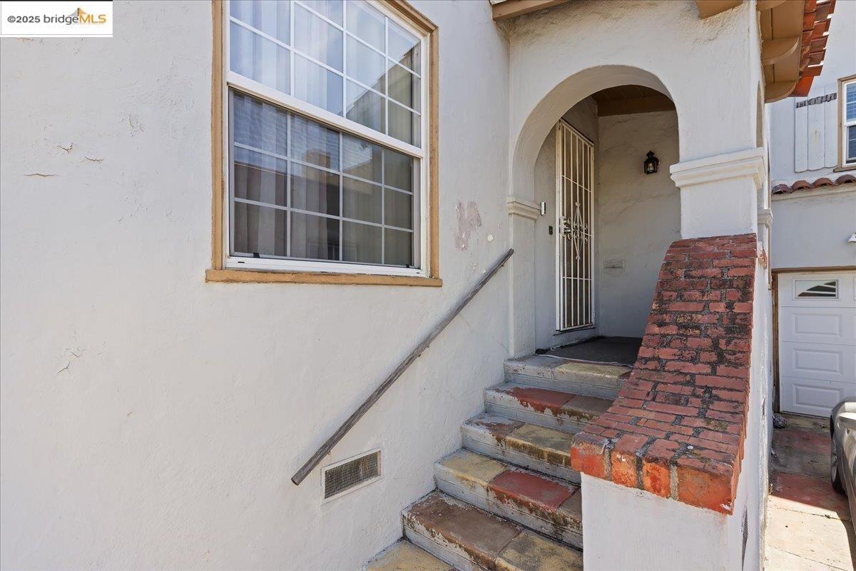 1576 76Th Ave, Oakland, California 94621, 2 Bedrooms Bedrooms, 6 Rooms Rooms,1 BathroomBathrooms,Residential,For Sale,1576 76Th Ave,41093560