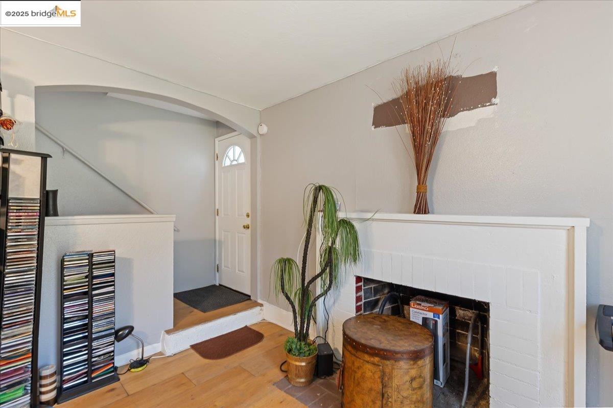 1576 76Th Ave, Oakland, California 94621, 2 Bedrooms Bedrooms, 6 Rooms Rooms,1 BathroomBathrooms,Residential,For Sale,1576 76Th Ave,41093560