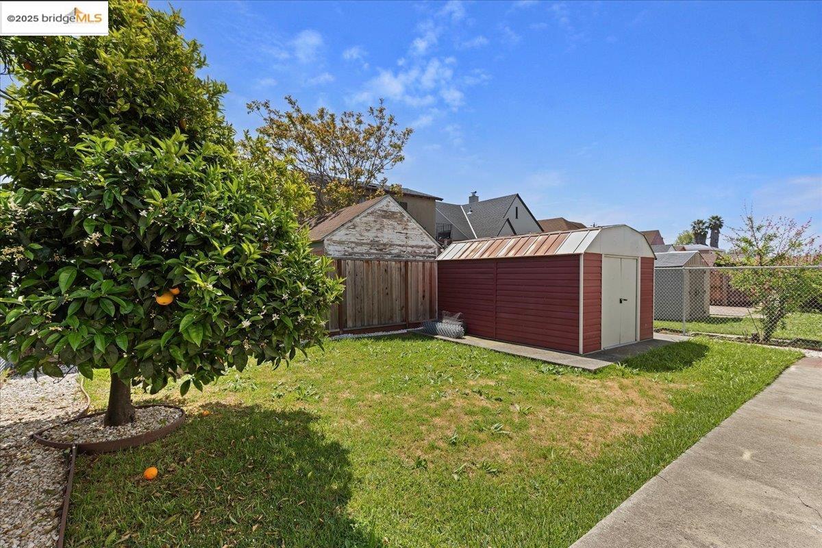 1576 76Th Ave, Oakland, California 94621, 2 Bedrooms Bedrooms, 6 Rooms Rooms,1 BathroomBathrooms,Residential,For Sale,1576 76Th Ave,41093560