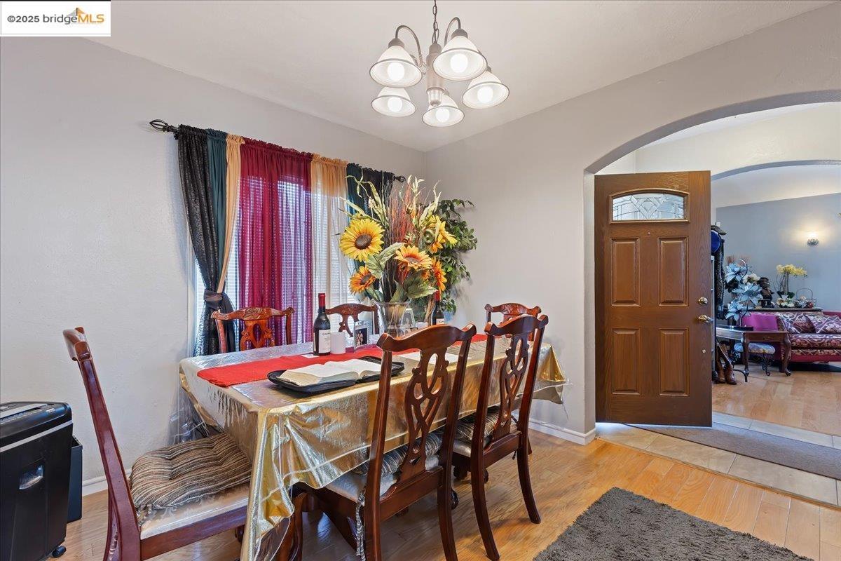 1576 76Th Ave, Oakland, California 94621, 2 Bedrooms Bedrooms, 6 Rooms Rooms,1 BathroomBathrooms,Residential,For Sale,1576 76Th Ave,41093560