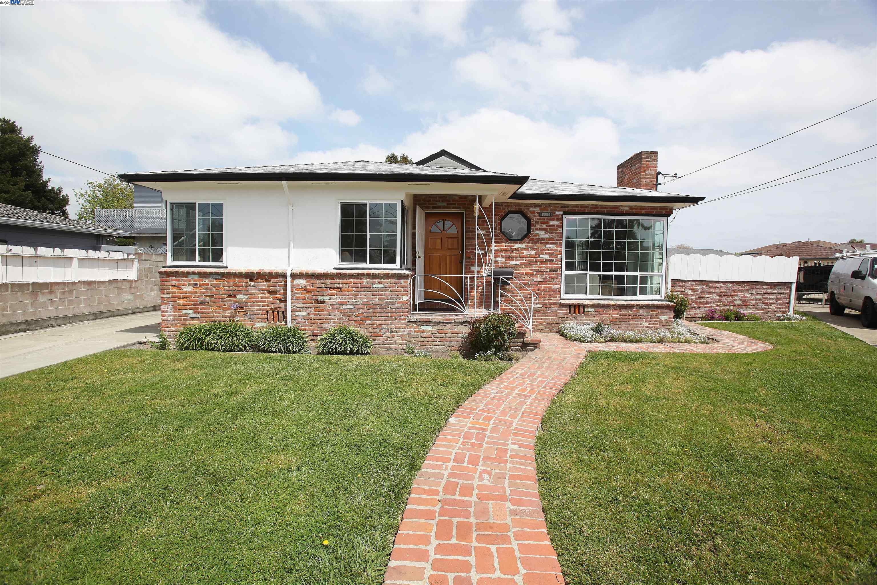 2026 Marina Ct, San Leandro, California 94577, 3 Bedrooms Bedrooms, 7 Rooms Rooms,2 BathroomsBathrooms,Residential,For Sale,2026 Marina Ct,41093565