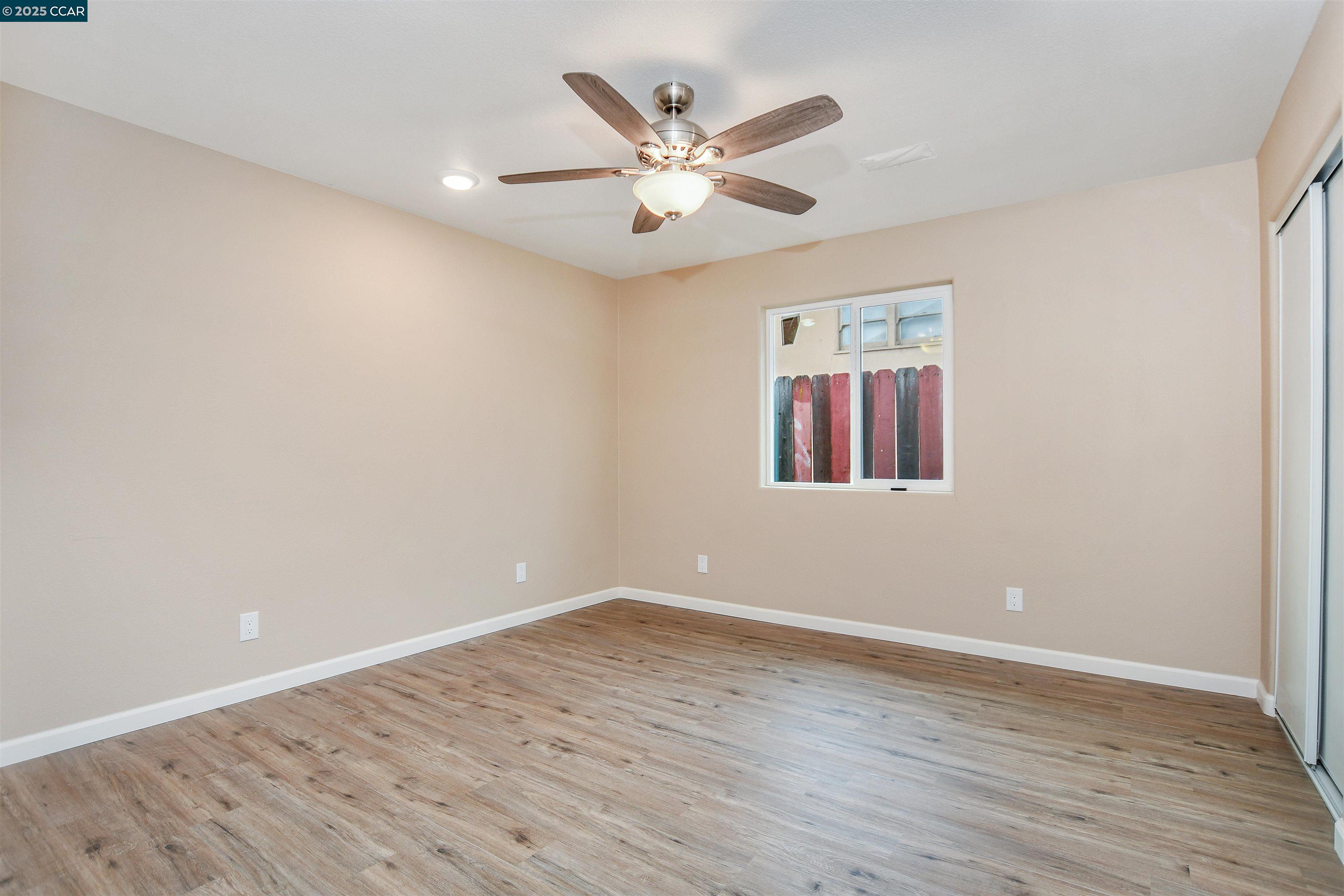 Detail Gallery Image 15 of 31 For 76 Cornwall St, Pittsburg,  CA 94565 - 4 Beds | 2 Baths