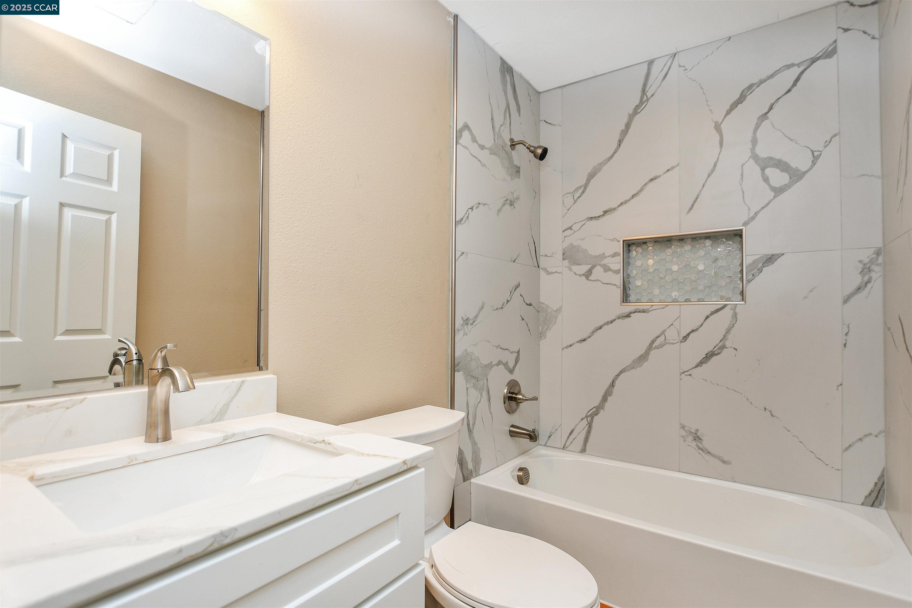 Detail Gallery Image 19 of 31 For 76 Cornwall St, Pittsburg,  CA 94565 - 4 Beds | 2 Baths