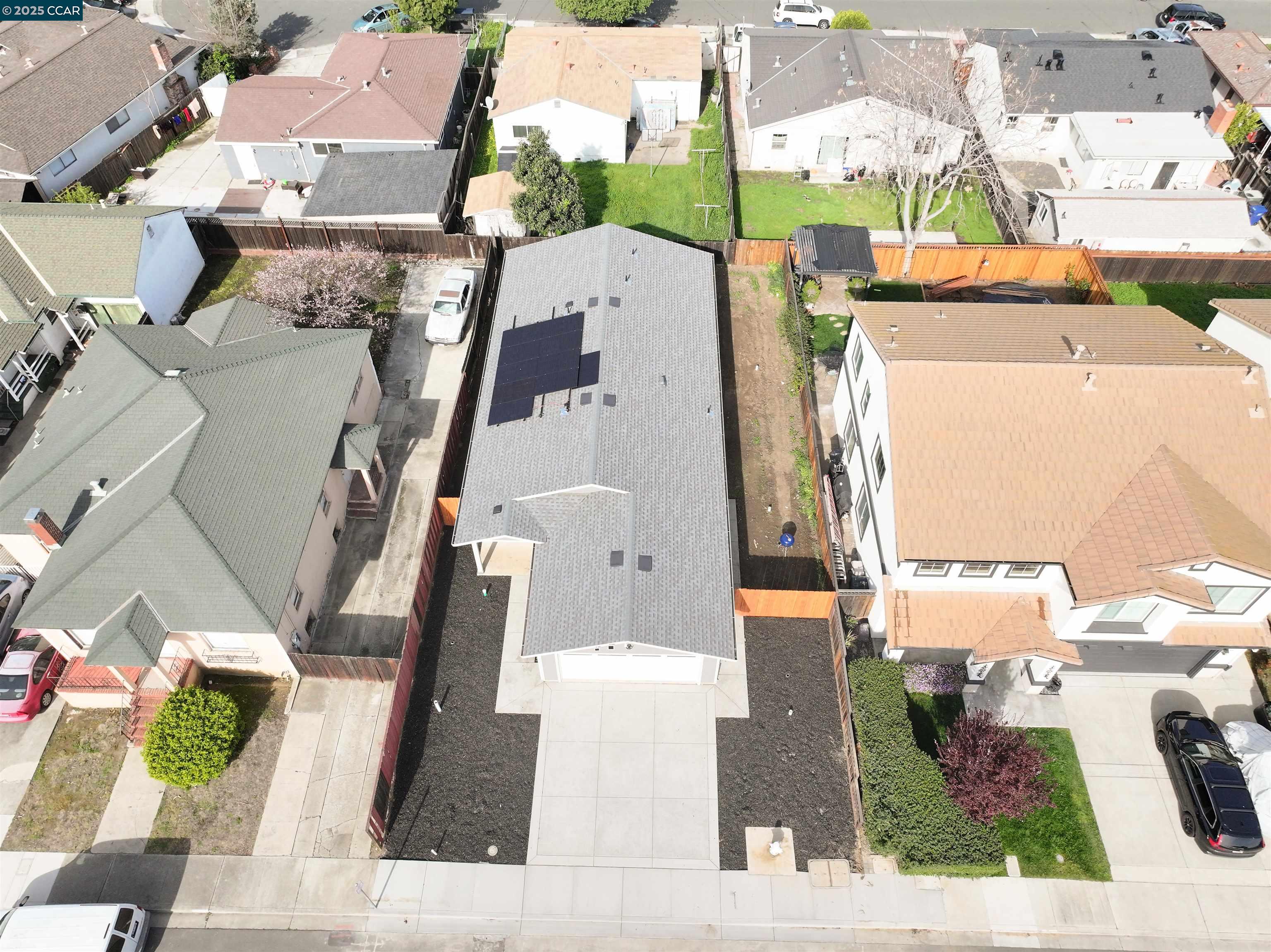Detail Gallery Image 4 of 31 For 76 Cornwall St, Pittsburg,  CA 94565 - 4 Beds | 2 Baths