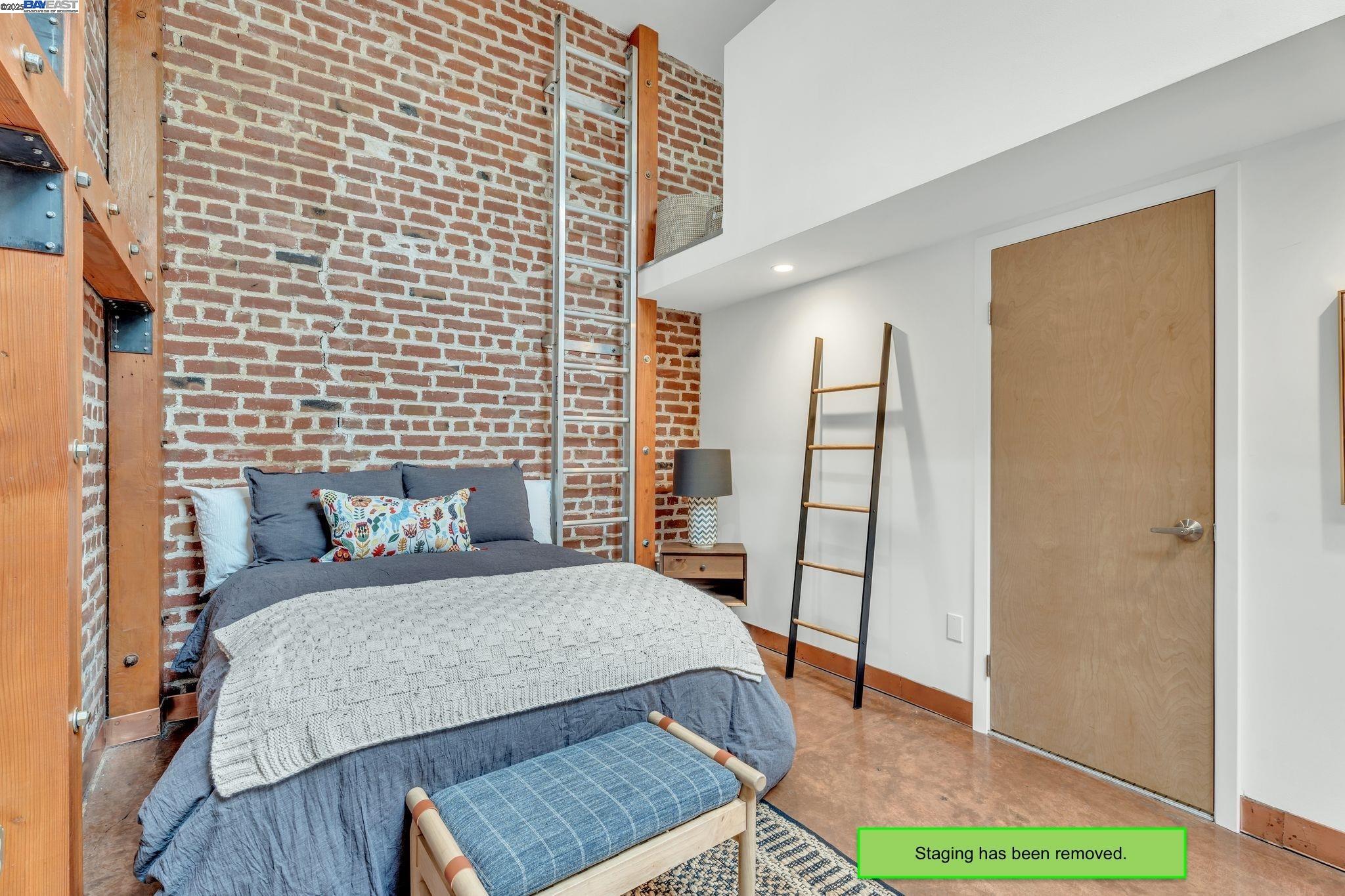 1501 37th Ave # F1, Oakland, California 94601, 2 Bedrooms Bedrooms, 5 Rooms Rooms,1 BathroomBathrooms,Residential,For Sale,1501 37th Ave # F1,41093572