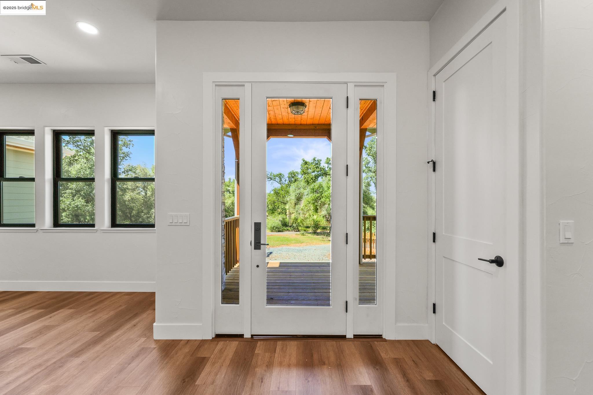 Detail Gallery Image 11 of 60 For 11650 Hemphill Lane, Sonora,  CA 95370 - 3 Beds | 2/1 Baths