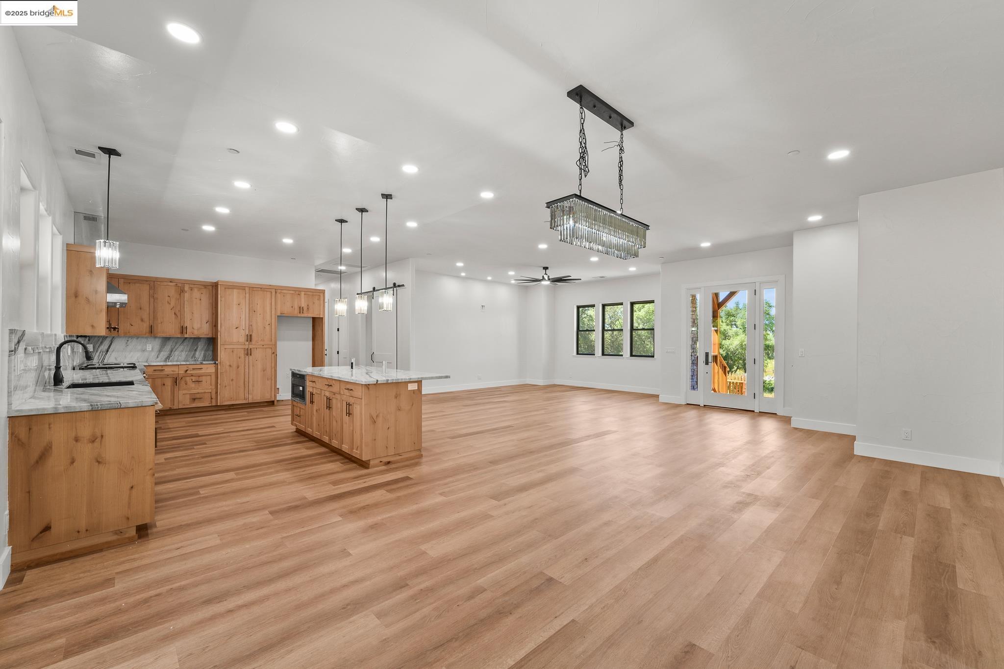 Detail Gallery Image 17 of 60 For 11650 Hemphill Lane, Sonora,  CA 95370 - 3 Beds | 2/1 Baths