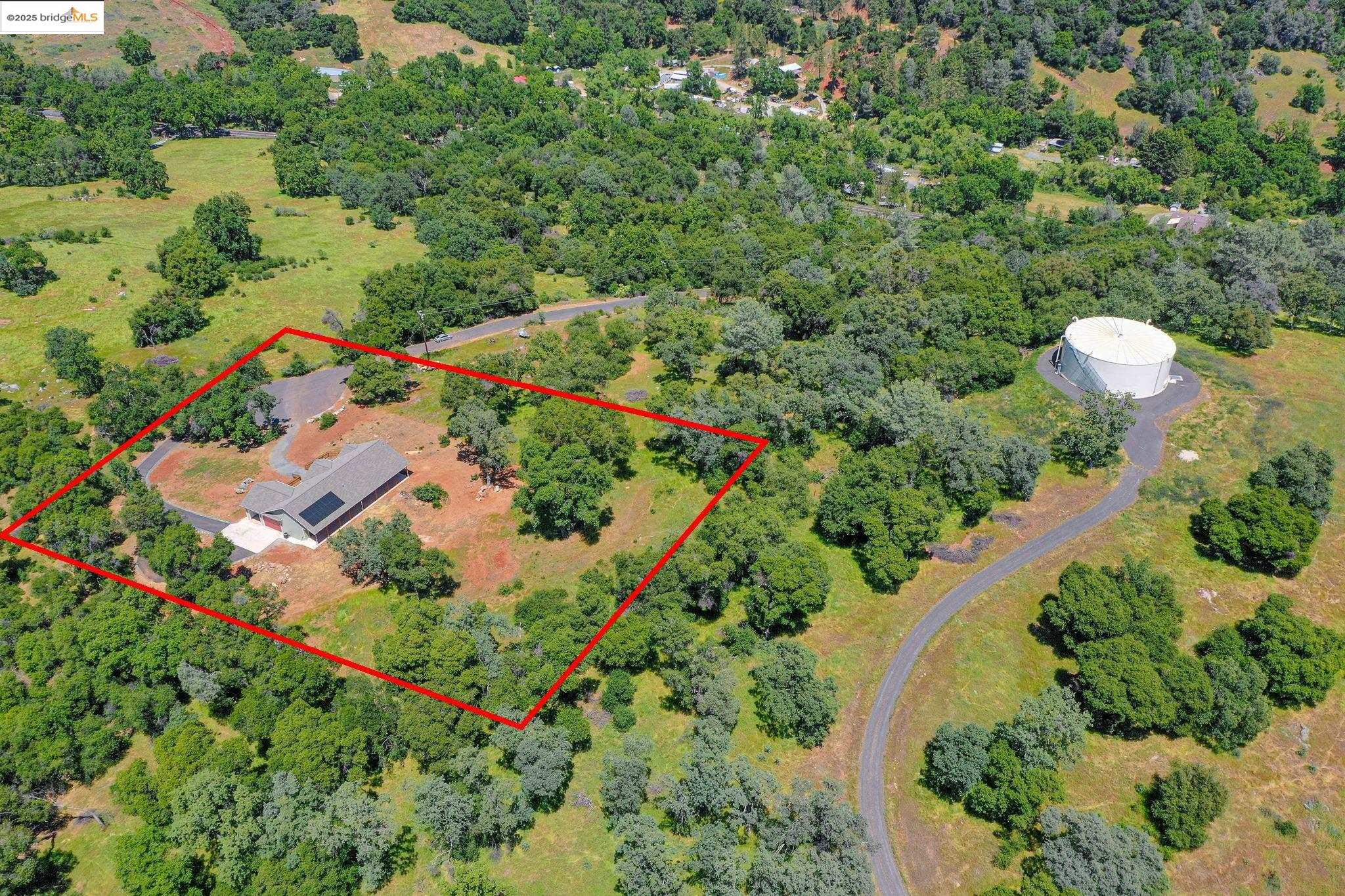 Detail Gallery Image 5 of 60 For 11650 Hemphill Lane, Sonora,  CA 95370 - 3 Beds | 2/1 Baths