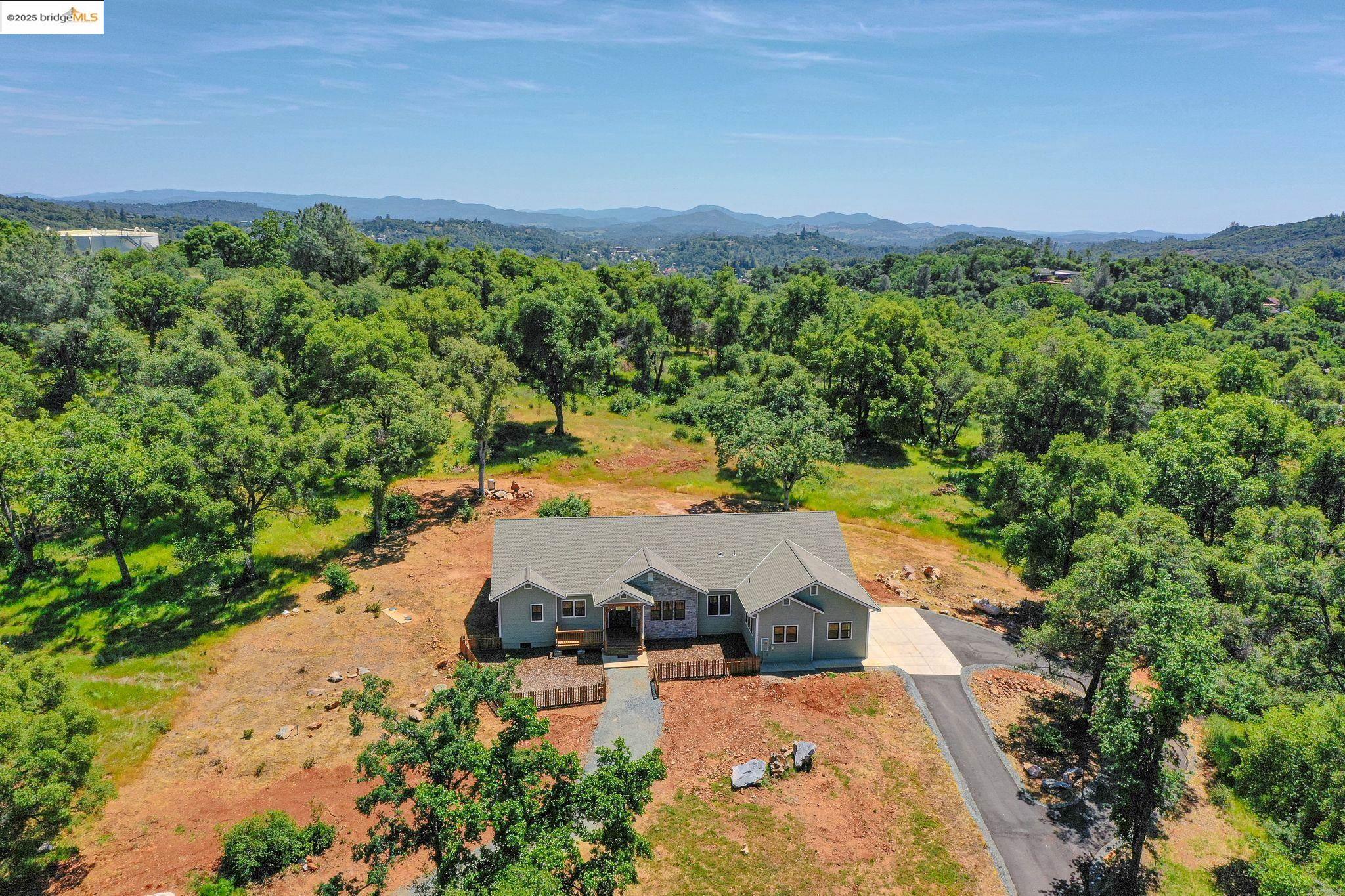 Detail Gallery Image 9 of 60 For 11650 Hemphill Lane, Sonora,  CA 95370 - 3 Beds | 2/1 Baths