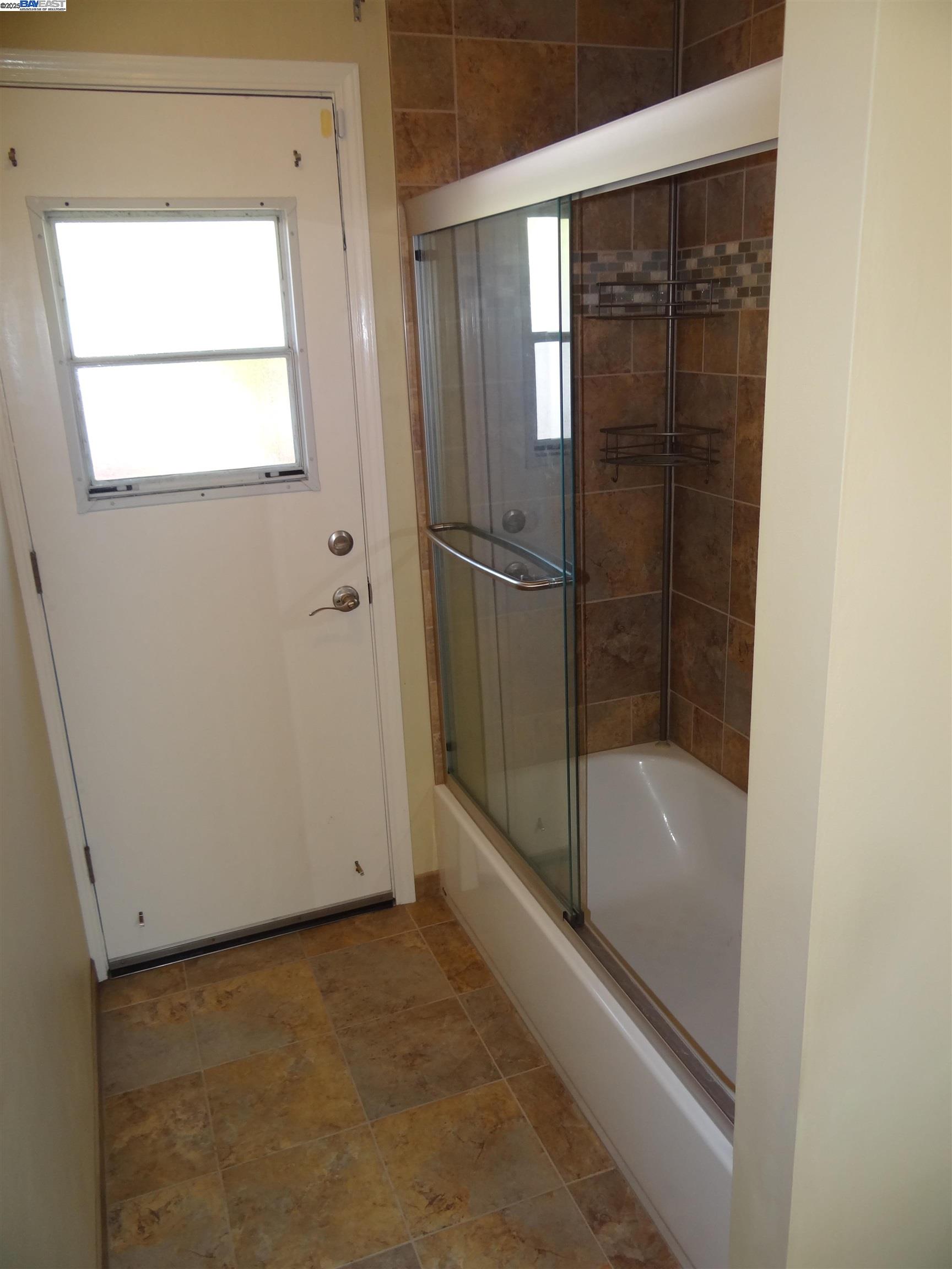 Detail Gallery Image 31 of 40 For 2623 Simas Ave, Pinole,  CA 94564 - 3 Beds | 2 Baths