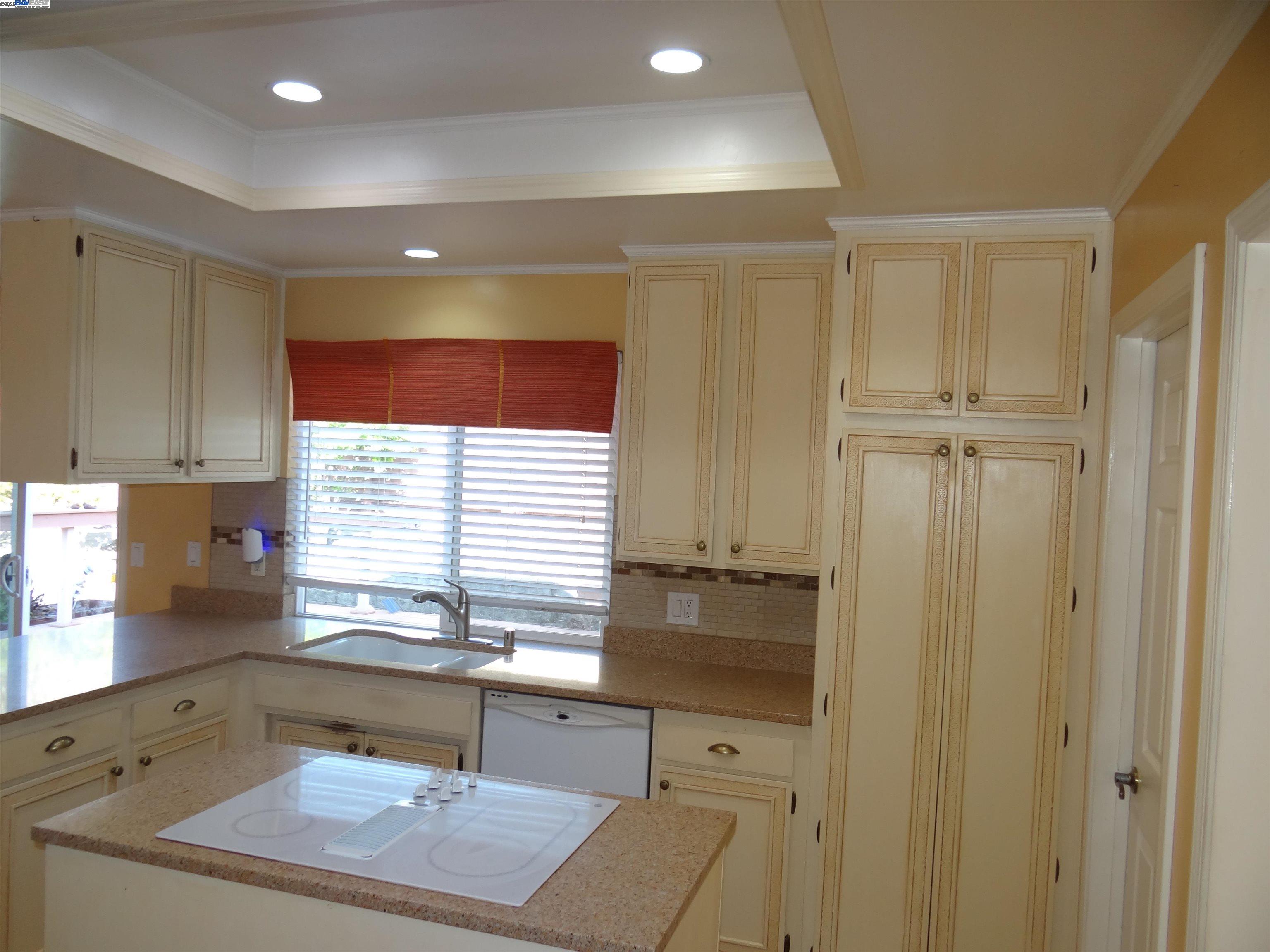 Detail Gallery Image 9 of 40 For 2623 Simas Ave, Pinole,  CA 94564 - 3 Beds | 2 Baths