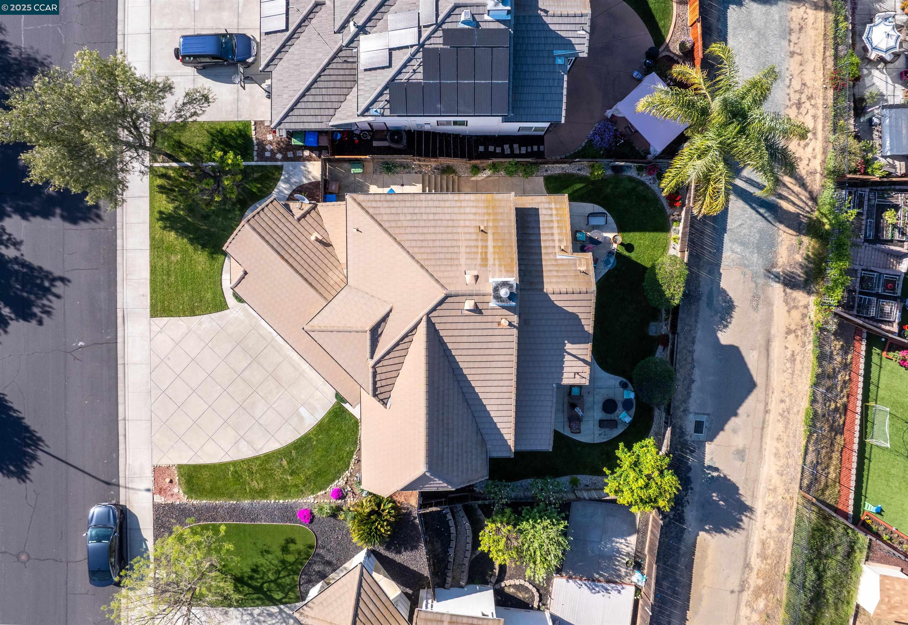 Detail Gallery Image 2 of 35 For 204 Putter Drive, Brentwood,  CA 94513 - 4 Beds | 3 Baths