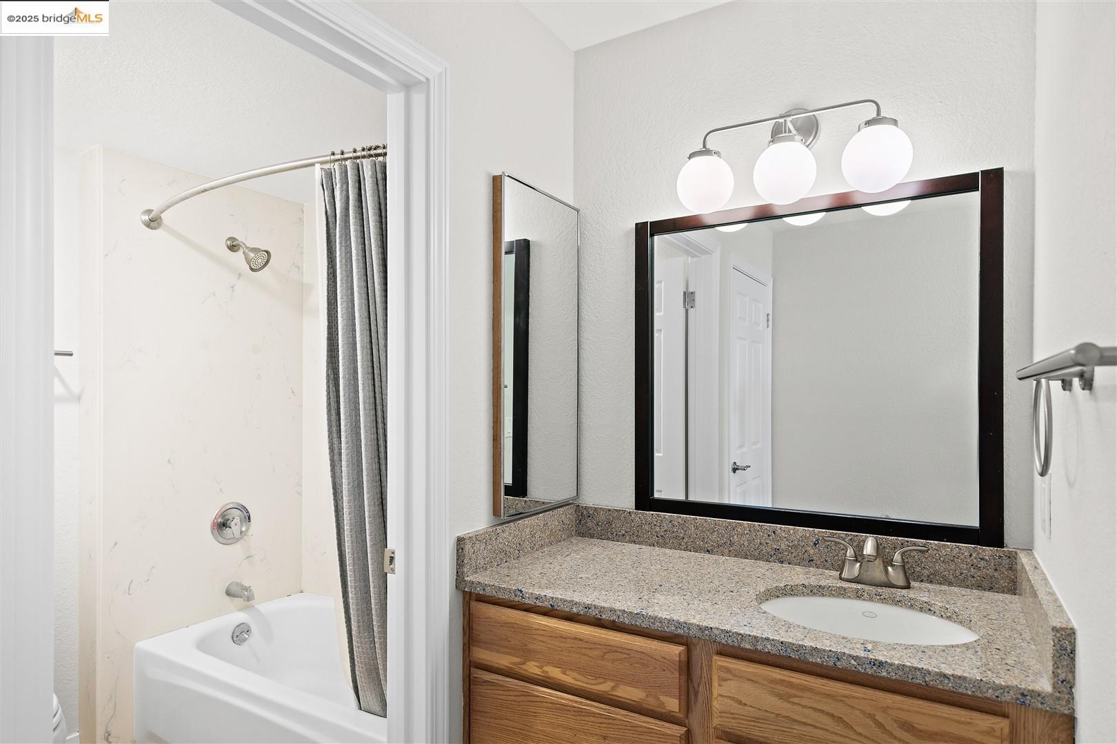 Detail Gallery Image 19 of 53 For 1301 Quarry Ct #303,  Richmond,  CA 94801 - 2 Beds | 2 Baths