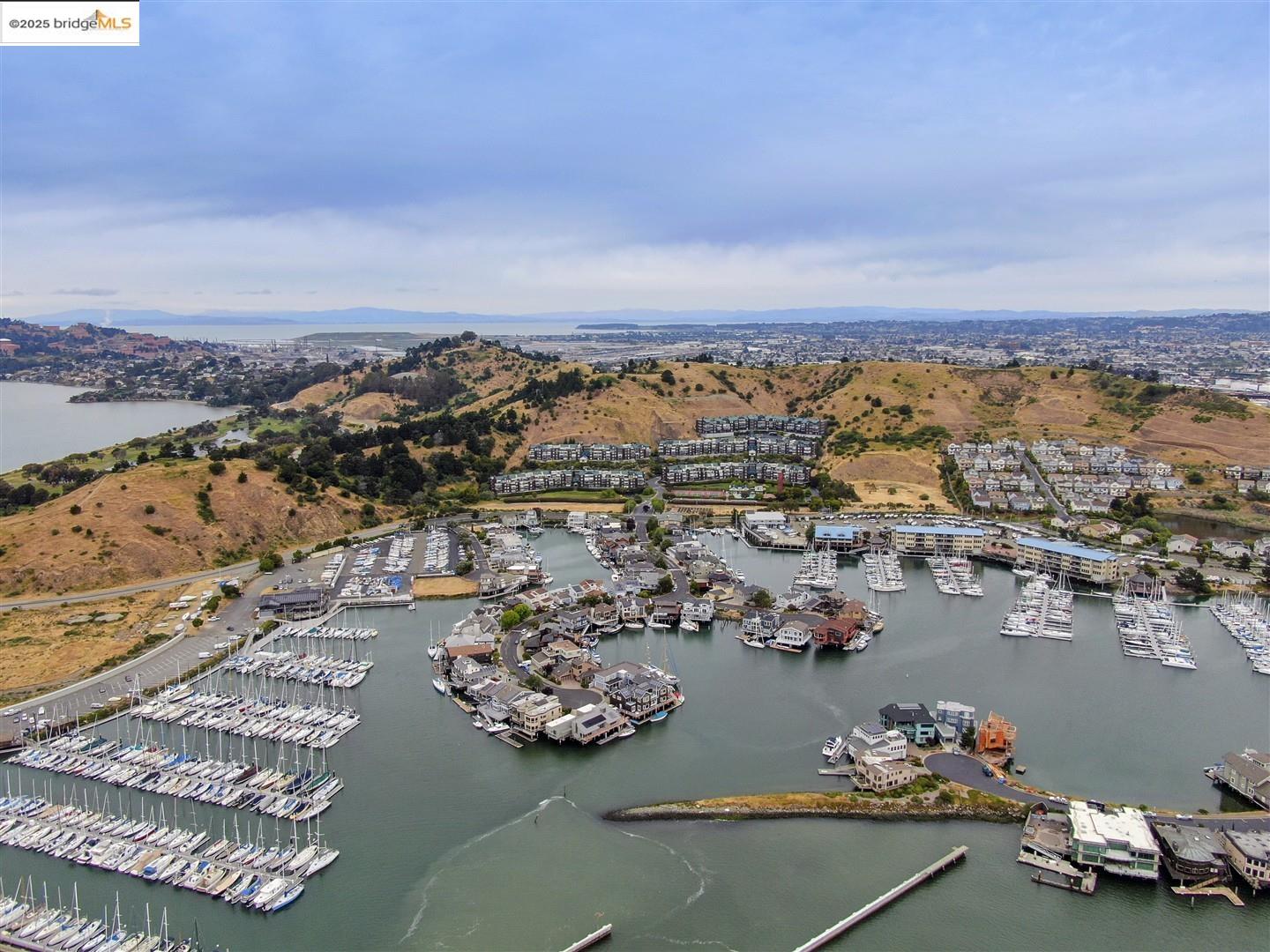Detail Gallery Image 31 of 53 For 1301 Quarry Ct #303,  Richmond,  CA 94801 - 2 Beds | 2 Baths