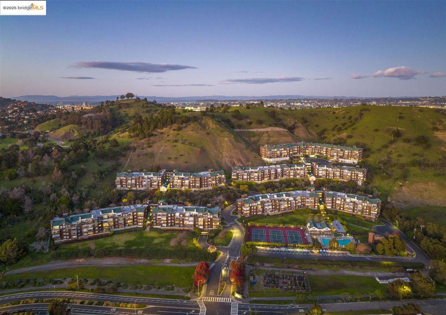 Detail Gallery Image 32 of 53 For 1301 Quarry Ct #303,  Richmond,  CA 94801 - 2 Beds | 2 Baths