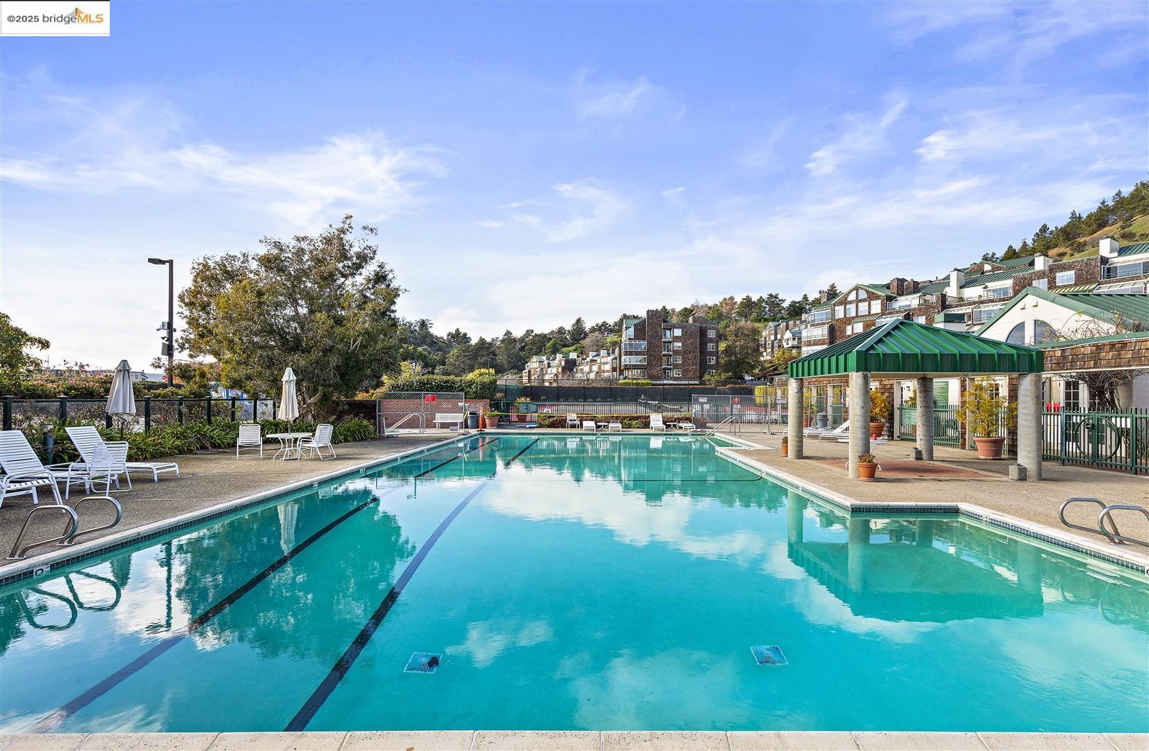 Detail Gallery Image 41 of 53 For 1301 Quarry Ct #303,  Richmond,  CA 94801 - 2 Beds | 2 Baths