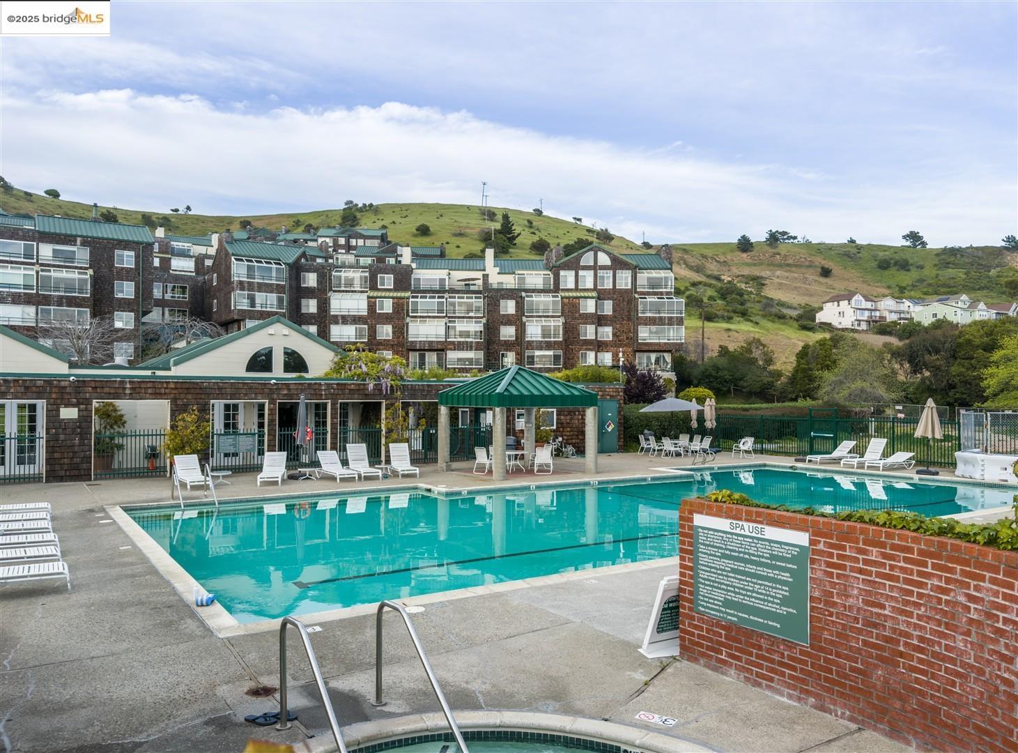 Detail Gallery Image 50 of 53 For 1301 Quarry Ct #303,  Richmond,  CA 94801 - 2 Beds | 2 Baths