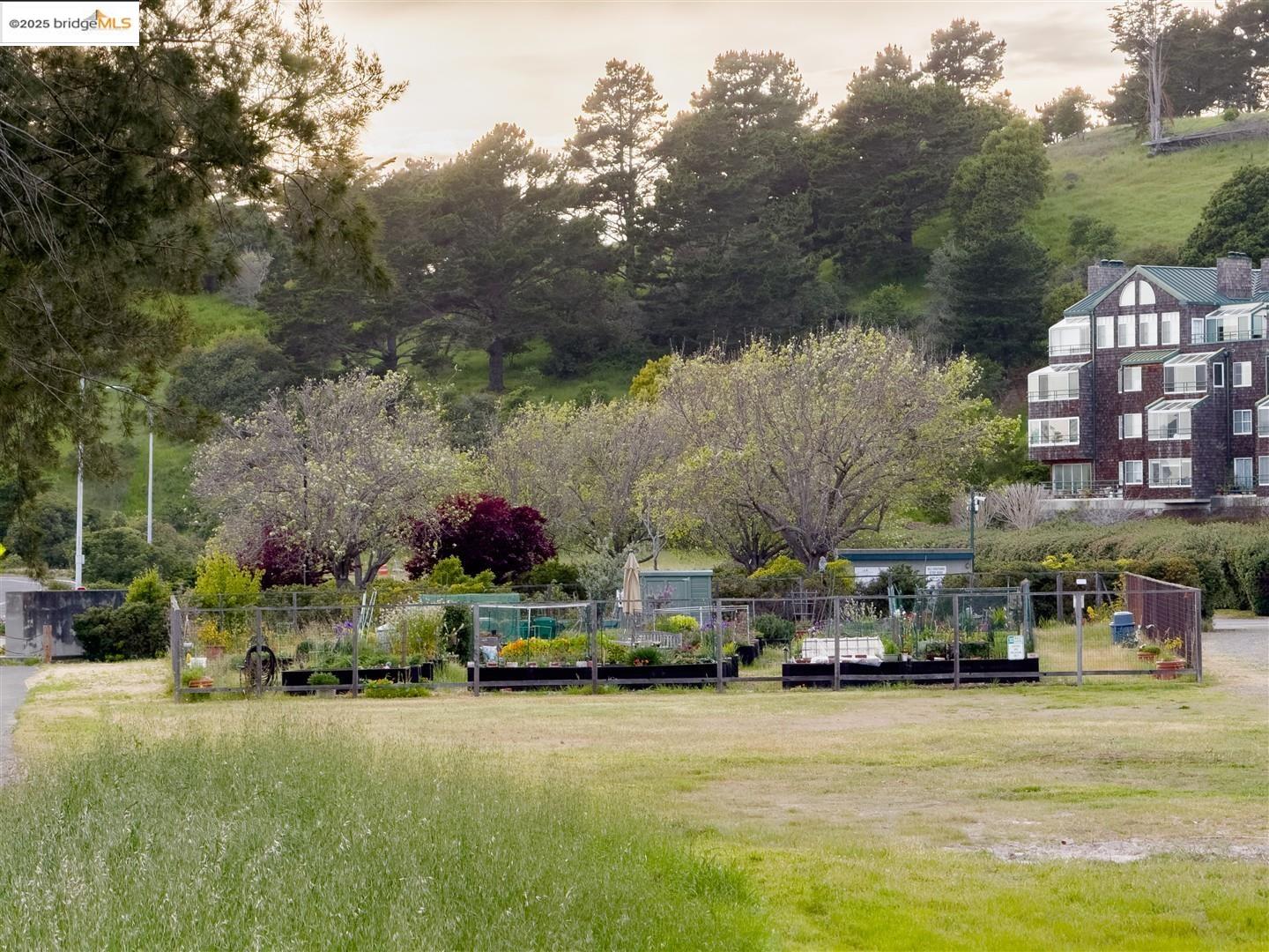 Detail Gallery Image 53 of 53 For 1301 Quarry Ct #303,  Richmond,  CA 94801 - 2 Beds | 2 Baths
