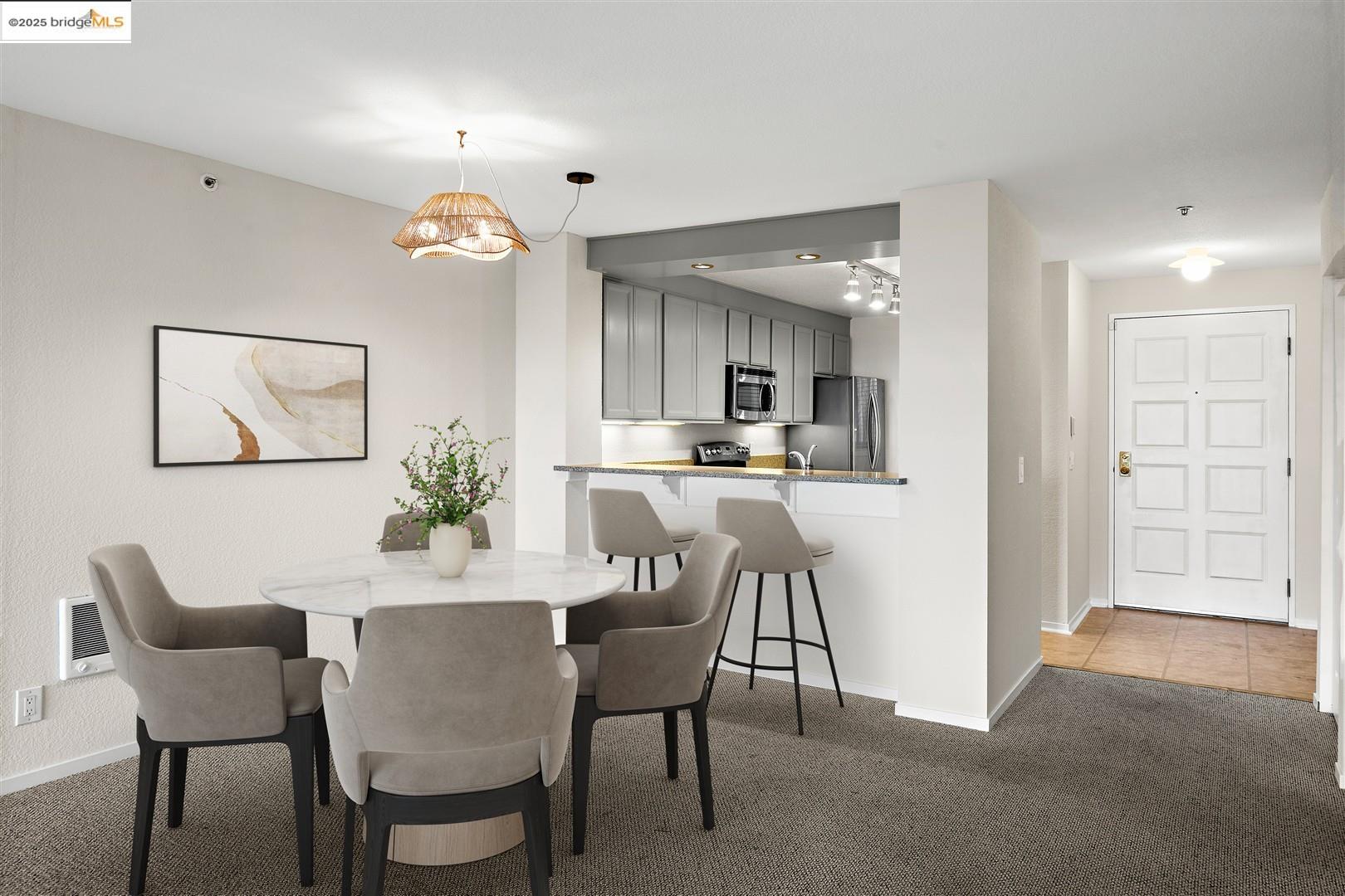 Detail Gallery Image 7 of 53 For 1301 Quarry Ct #303,  Richmond,  CA 94801 - 2 Beds | 2 Baths