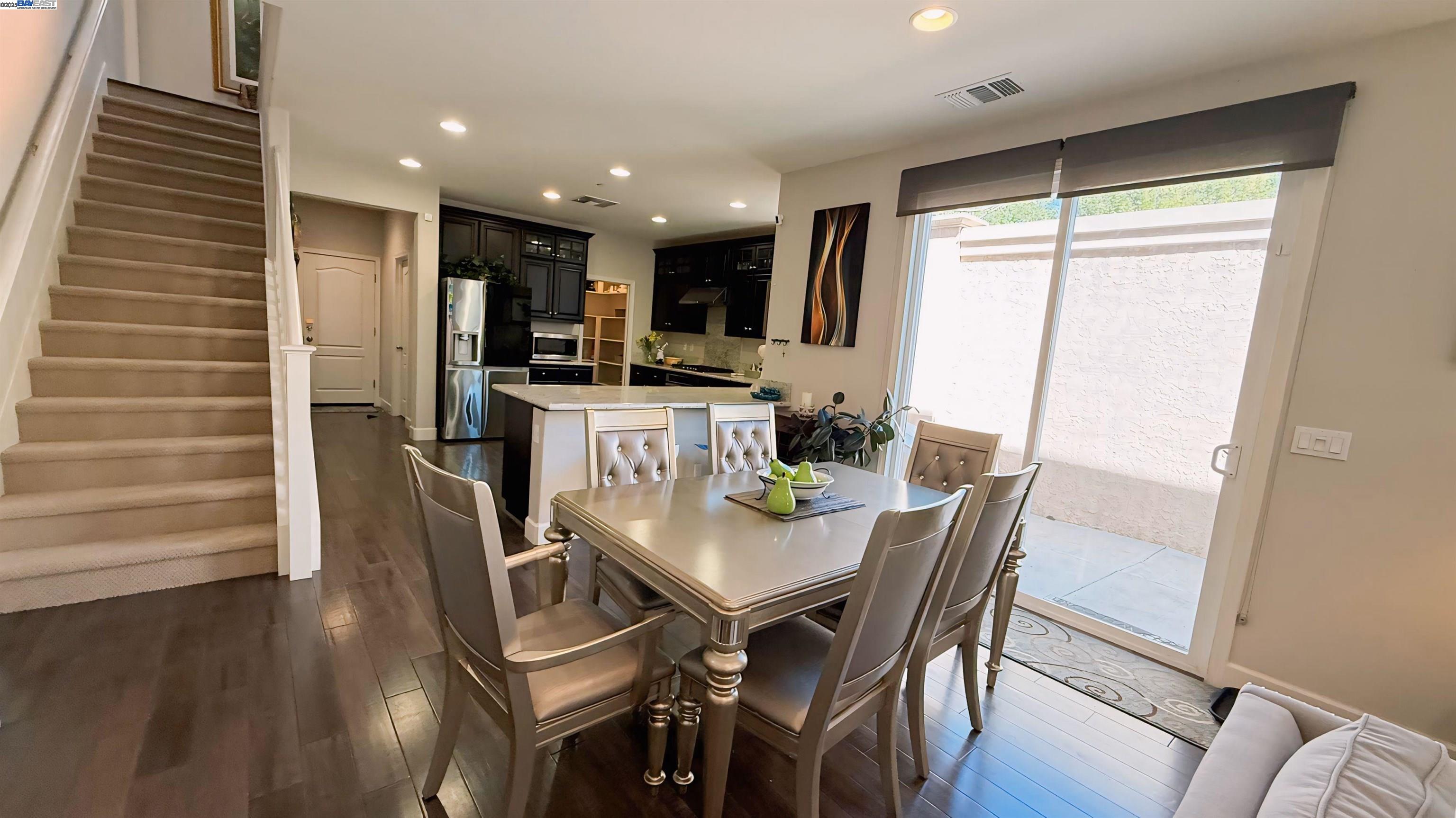 Detail Gallery Image 8 of 36 For 131 Lusitano Way, Gilroy,  CA 95020 - 4 Beds | 2/1 Baths