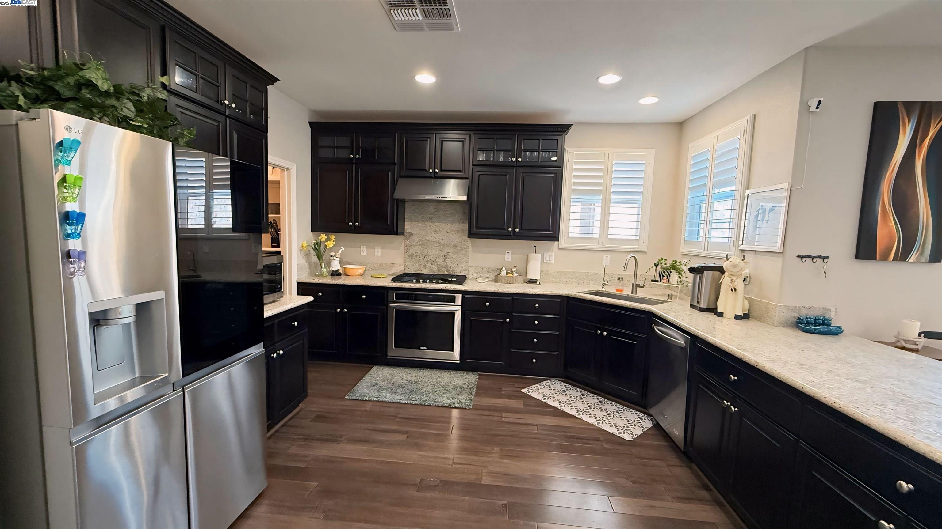 Detail Gallery Image 9 of 36 For 131 Lusitano Way, Gilroy,  CA 95020 - 4 Beds | 2/1 Baths