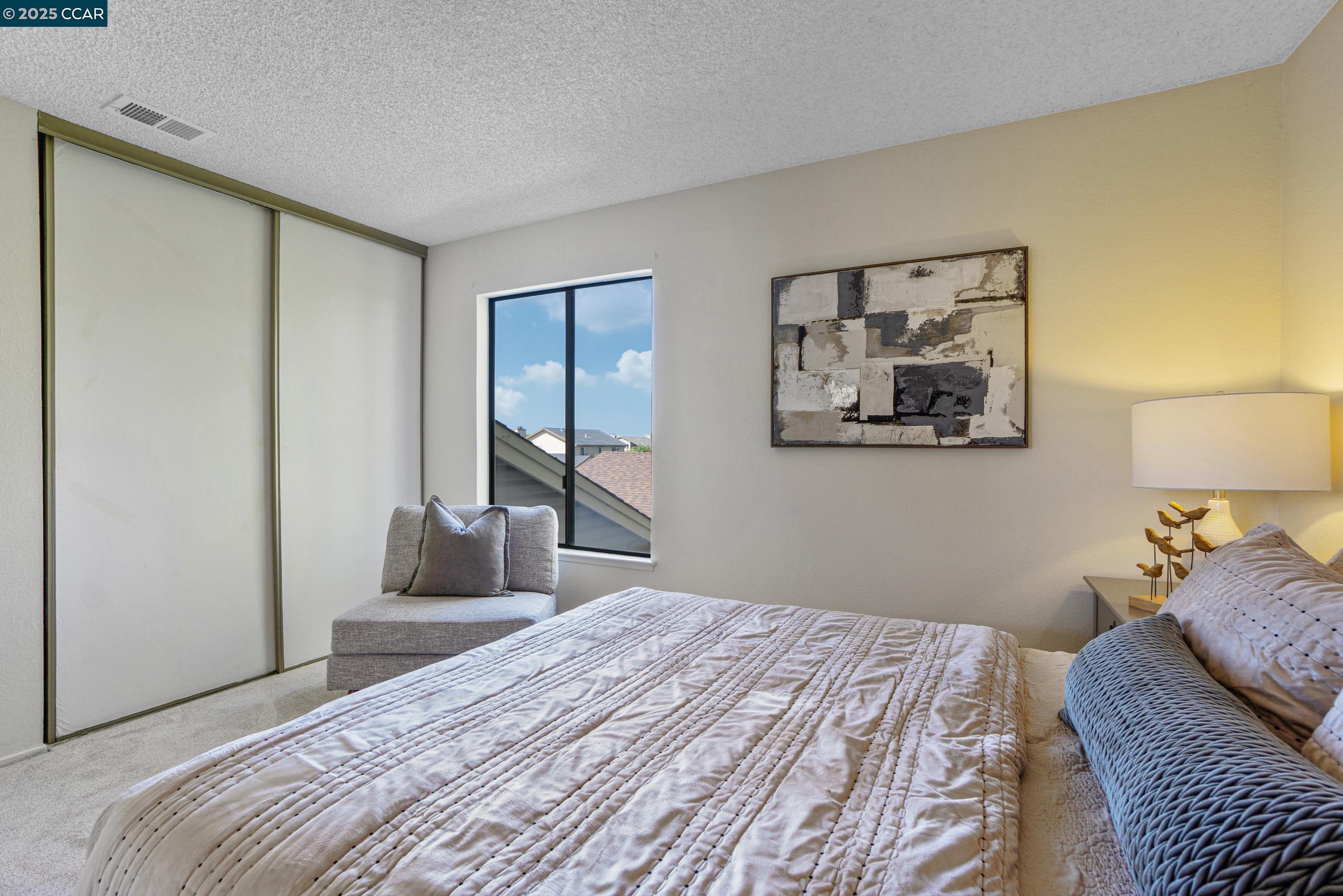 Detail Gallery Image 28 of 53 For 2163 Redwood Rd, Hercules,  CA 94547 - 4 Beds | 2/1 Baths