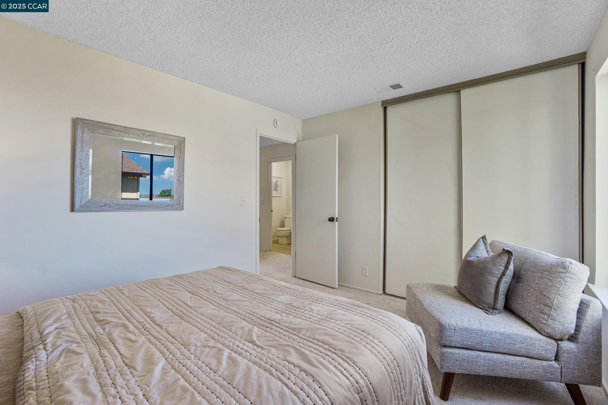 Detail Gallery Image 29 of 53 For 2163 Redwood Rd, Hercules,  CA 94547 - 4 Beds | 2/1 Baths