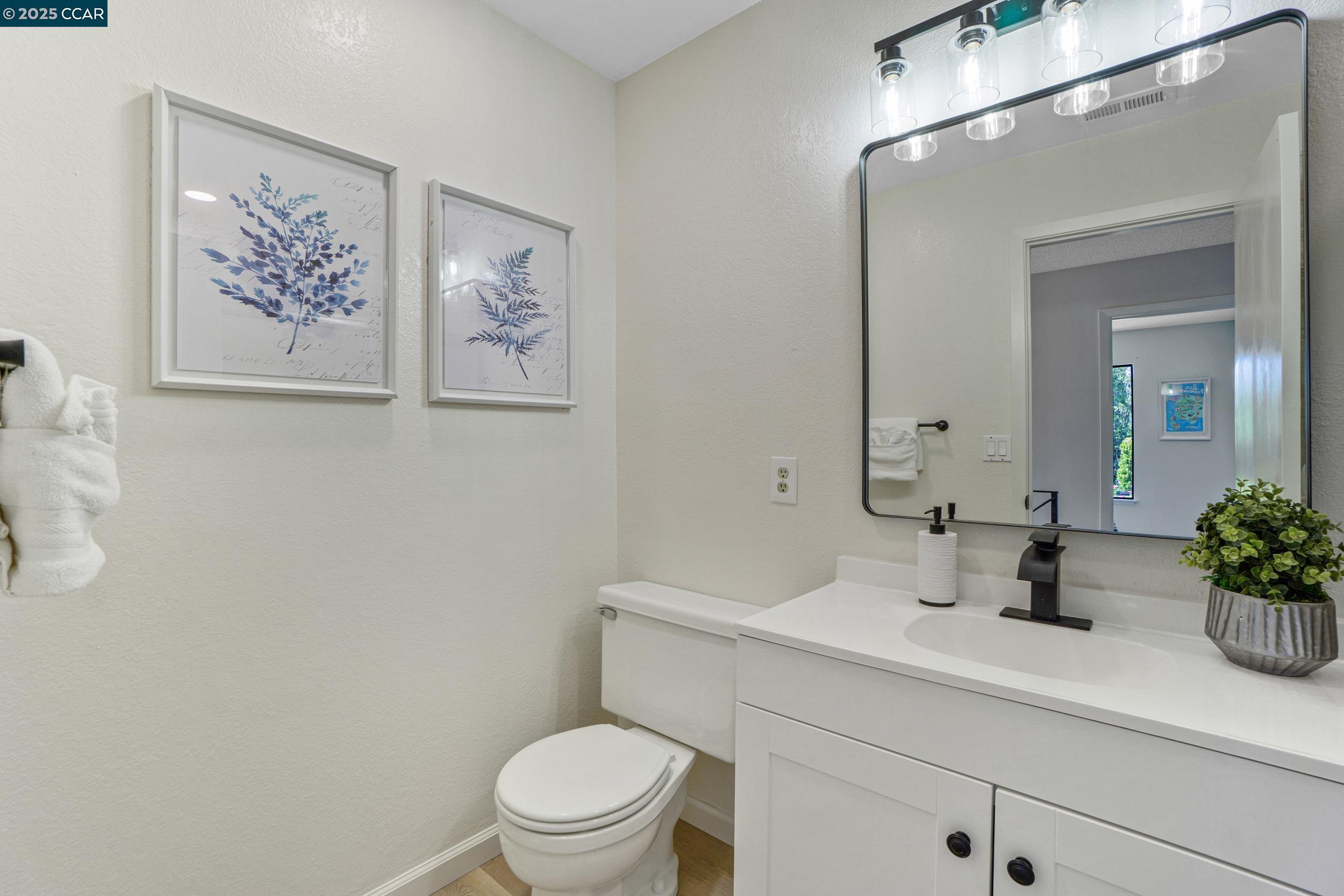 Detail Gallery Image 32 of 53 For 2163 Redwood Rd, Hercules,  CA 94547 - 4 Beds | 2/1 Baths