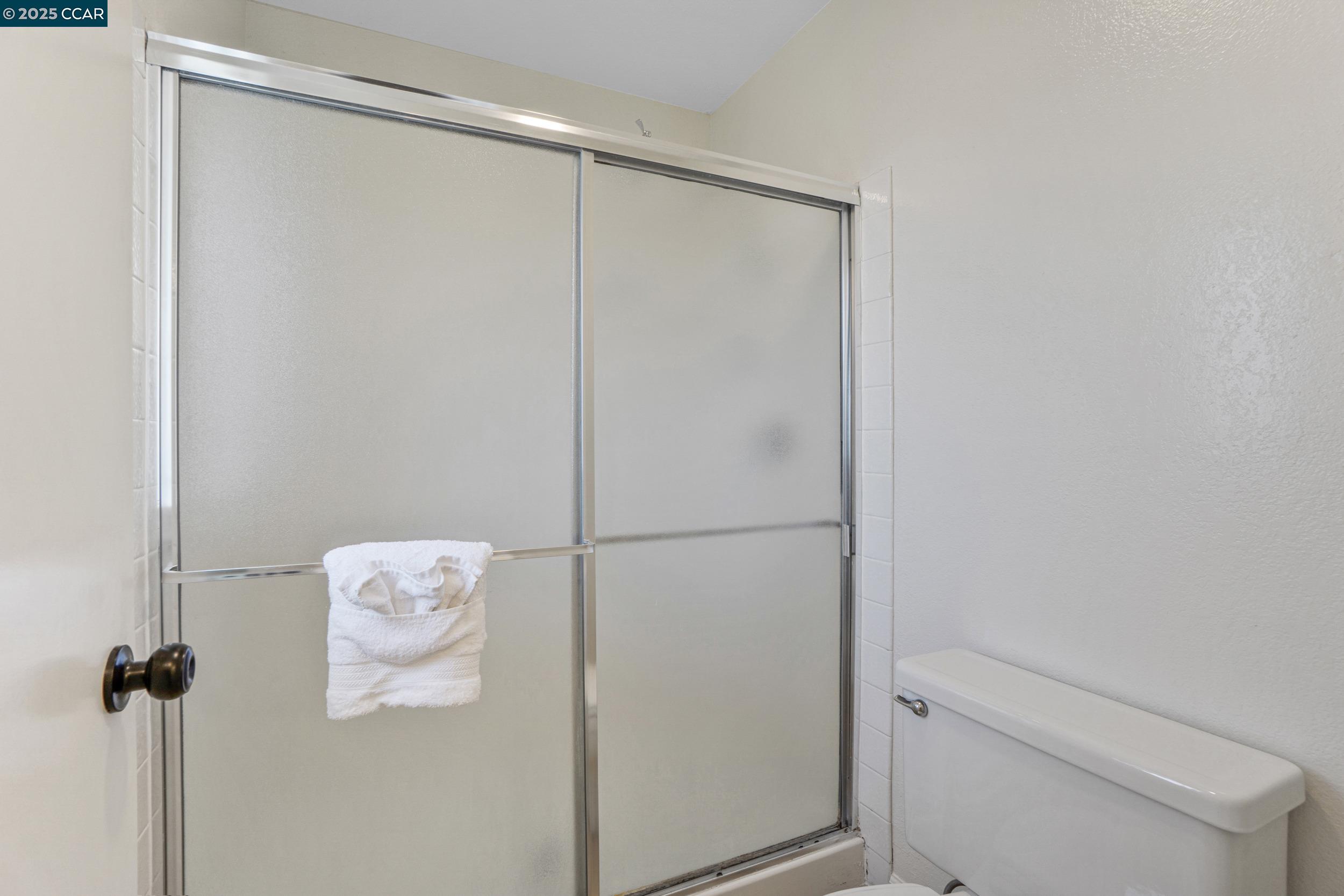 Detail Gallery Image 44 of 53 For 2163 Redwood Rd, Hercules,  CA 94547 - 4 Beds | 2/1 Baths