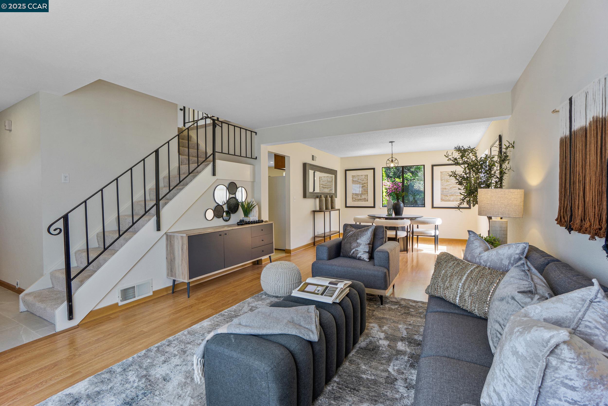 Detail Gallery Image 6 of 53 For 2163 Redwood Rd, Hercules,  CA 94547 - 4 Beds | 2/1 Baths