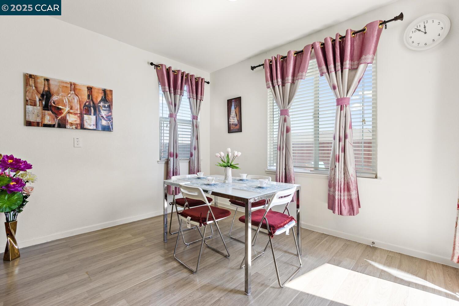 Detail Gallery Image 11 of 43 For 2991 Serra Ct, Antioch,  CA 94509 - 5 Beds | 3/1 Baths