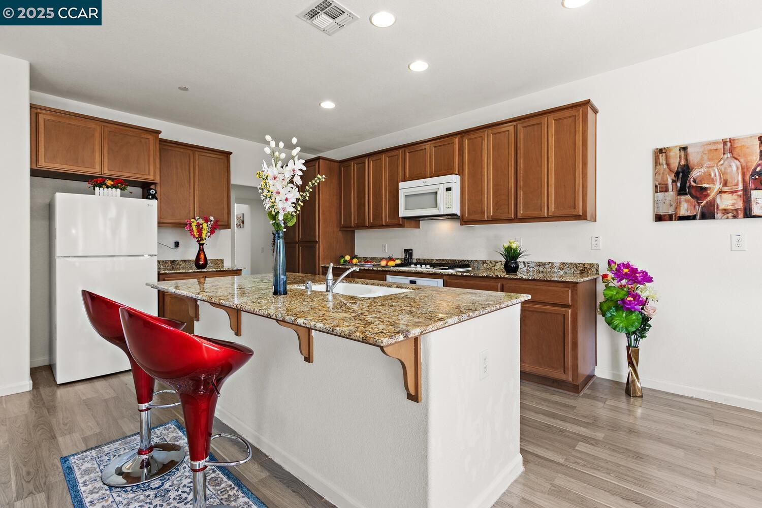 Detail Gallery Image 14 of 43 For 2991 Serra Ct, Antioch,  CA 94509 - 5 Beds | 3/1 Baths
