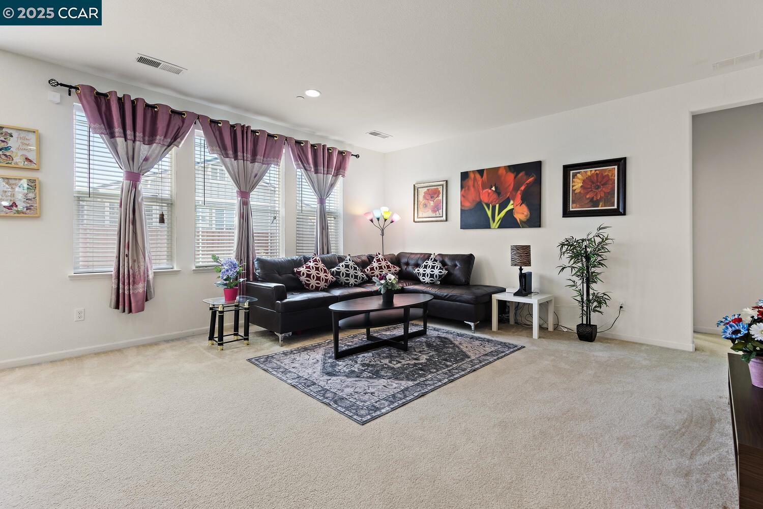 Detail Gallery Image 19 of 43 For 2991 Serra Ct, Antioch,  CA 94509 - 5 Beds | 3/1 Baths