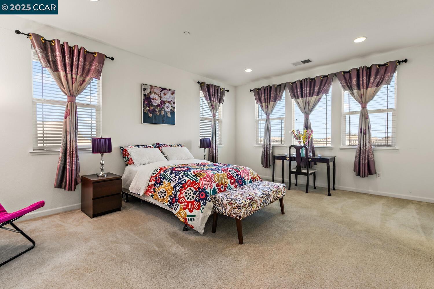 Detail Gallery Image 22 of 43 For 2991 Serra Ct, Antioch,  CA 94509 - 5 Beds | 3/1 Baths
