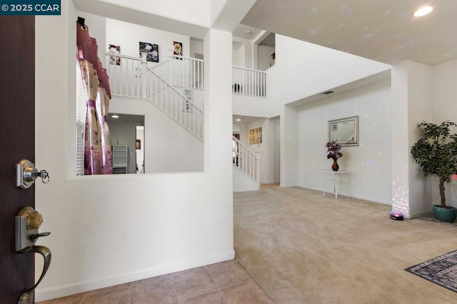 Detail Gallery Image 5 of 43 For 2991 Serra Ct, Antioch,  CA 94509 - 5 Beds | 3/1 Baths