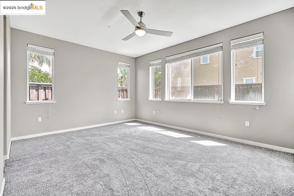Detail Gallery Image 11 of 43 For 18568 Admiral Way, Lathrop,  CA 95330 - 4 Beds | 4 Baths