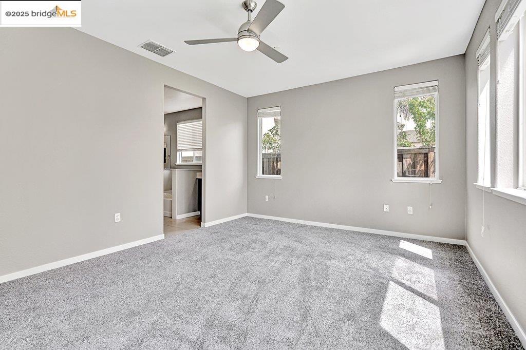 Detail Gallery Image 12 of 43 For 18568 Admiral Way, Lathrop,  CA 95330 - 4 Beds | 4 Baths
