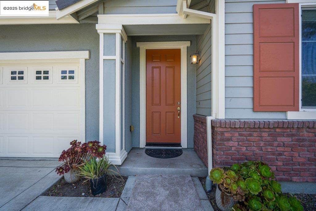 Detail Gallery Image 3 of 43 For 18568 Admiral Way, Lathrop,  CA 95330 - 4 Beds | 4 Baths