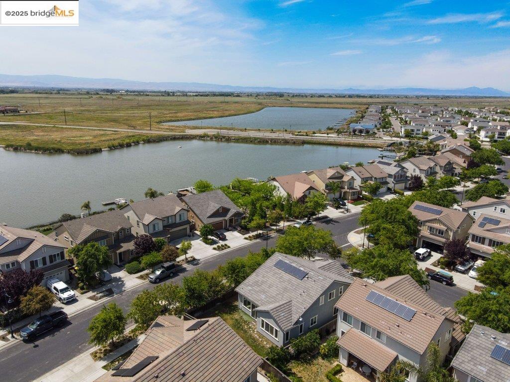 Detail Gallery Image 38 of 43 For 18568 Admiral Way, Lathrop,  CA 95330 - 4 Beds | 4 Baths