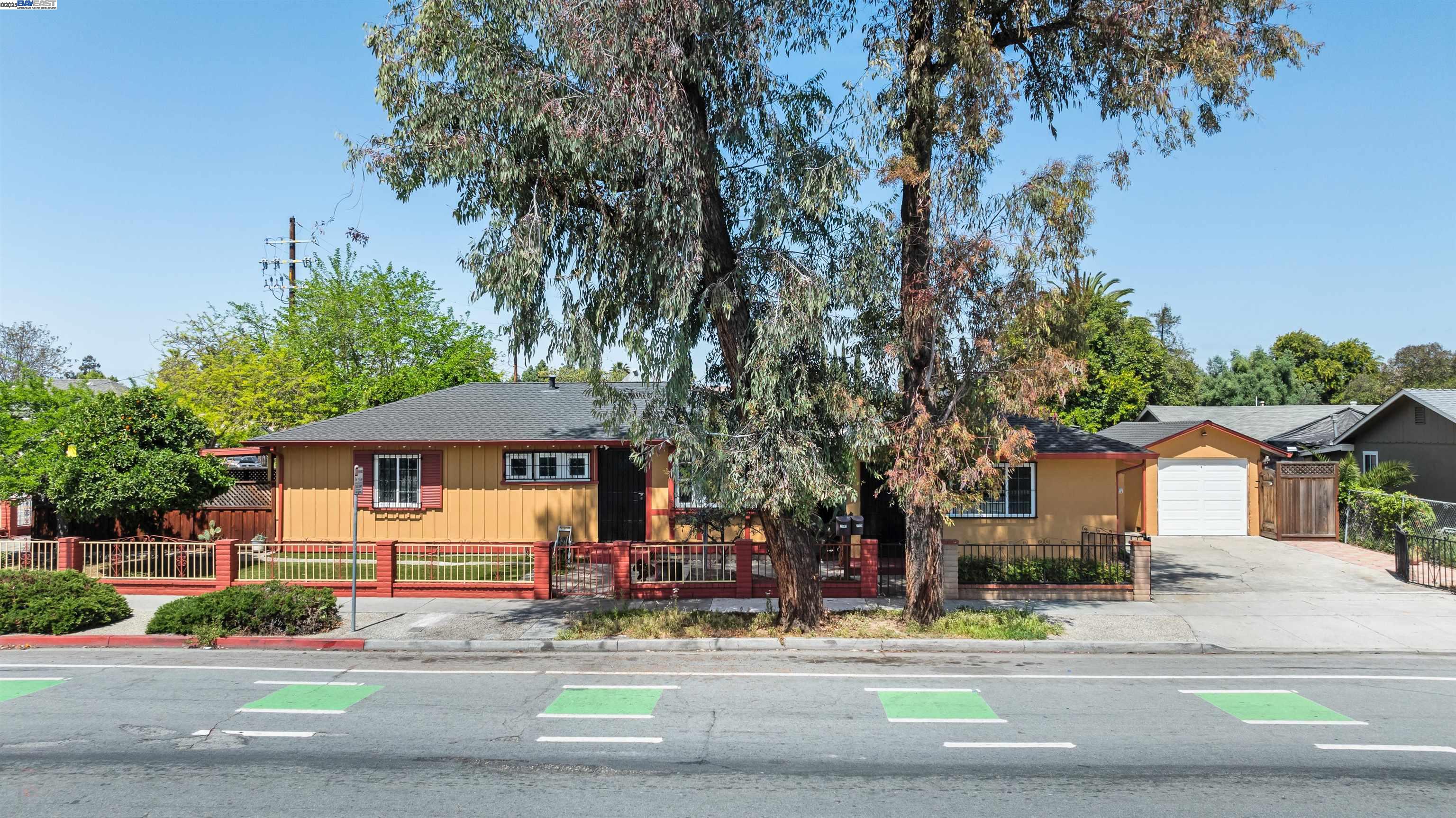Detail Gallery Image 1 of 60 For 2141 E San Antonio St, San Jose,  CA 95116 - 3 Beds | 2 Baths