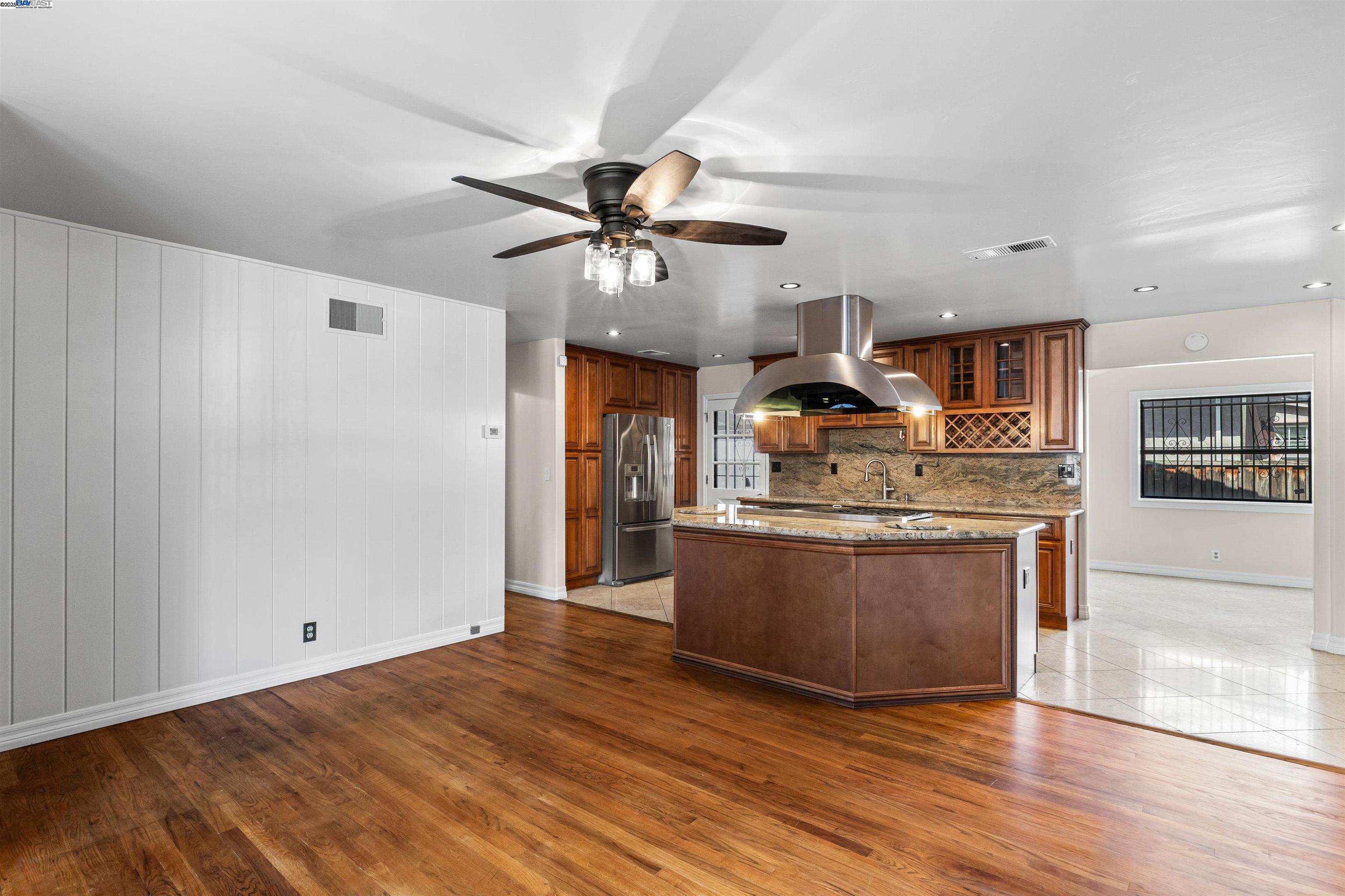Detail Gallery Image 11 of 60 For 2141 E San Antonio St, San Jose,  CA 95116 - 3 Beds | 2 Baths