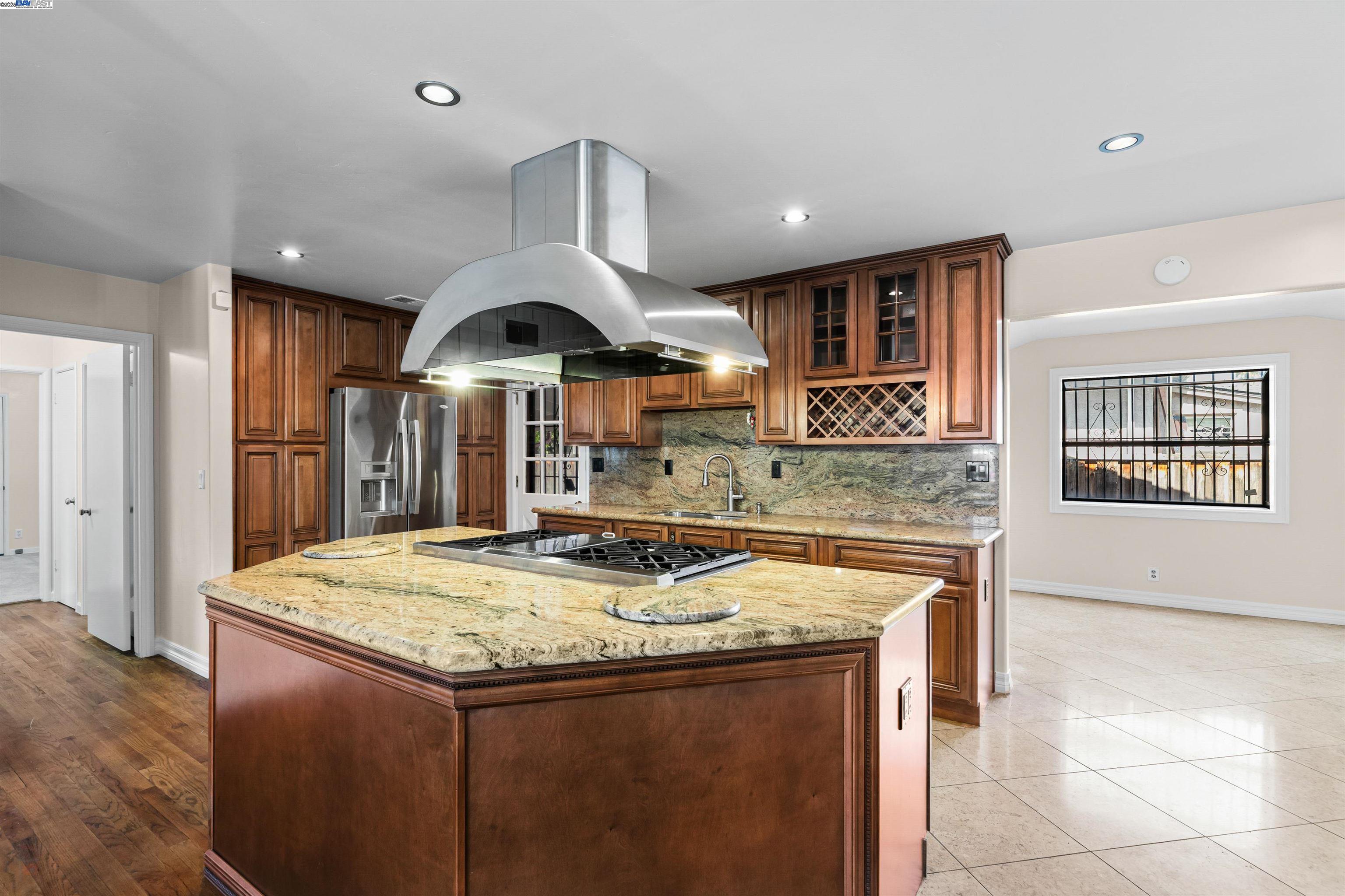 Detail Gallery Image 14 of 60 For 2141 E San Antonio St, San Jose,  CA 95116 - 3 Beds | 2 Baths