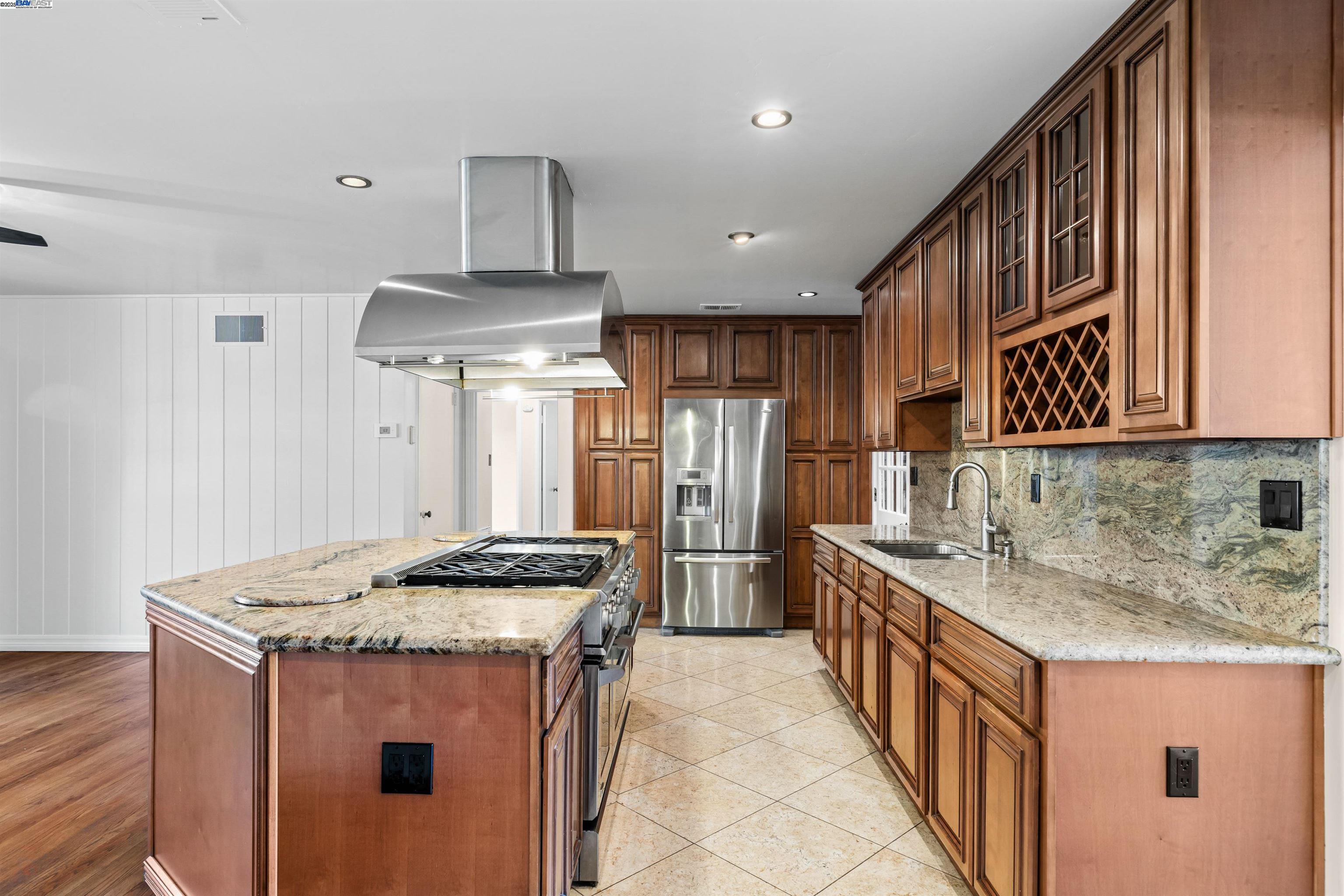 Detail Gallery Image 15 of 60 For 2141 E San Antonio St, San Jose,  CA 95116 - 3 Beds | 2 Baths