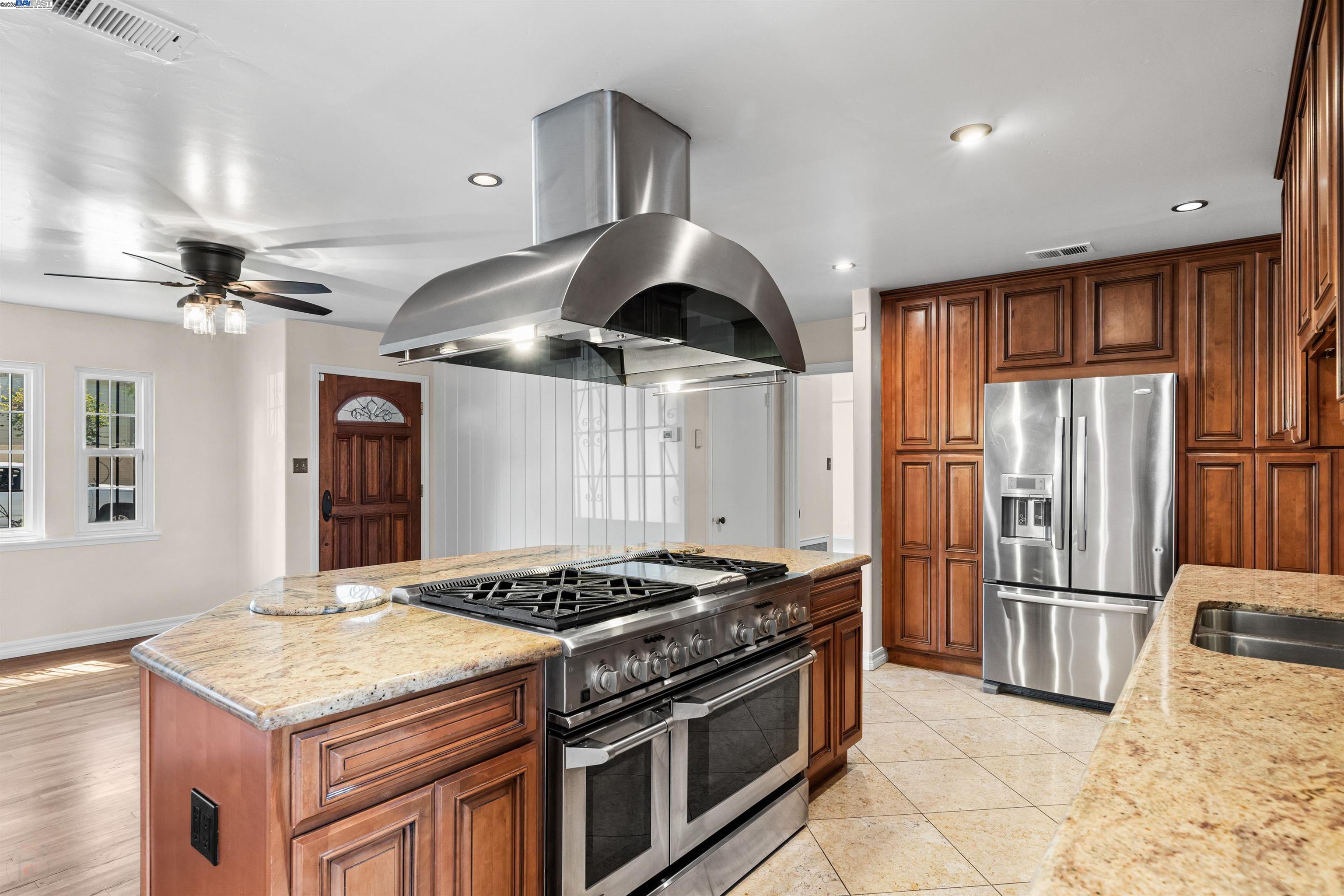Detail Gallery Image 16 of 60 For 2141 E San Antonio St, San Jose,  CA 95116 - 3 Beds | 2 Baths