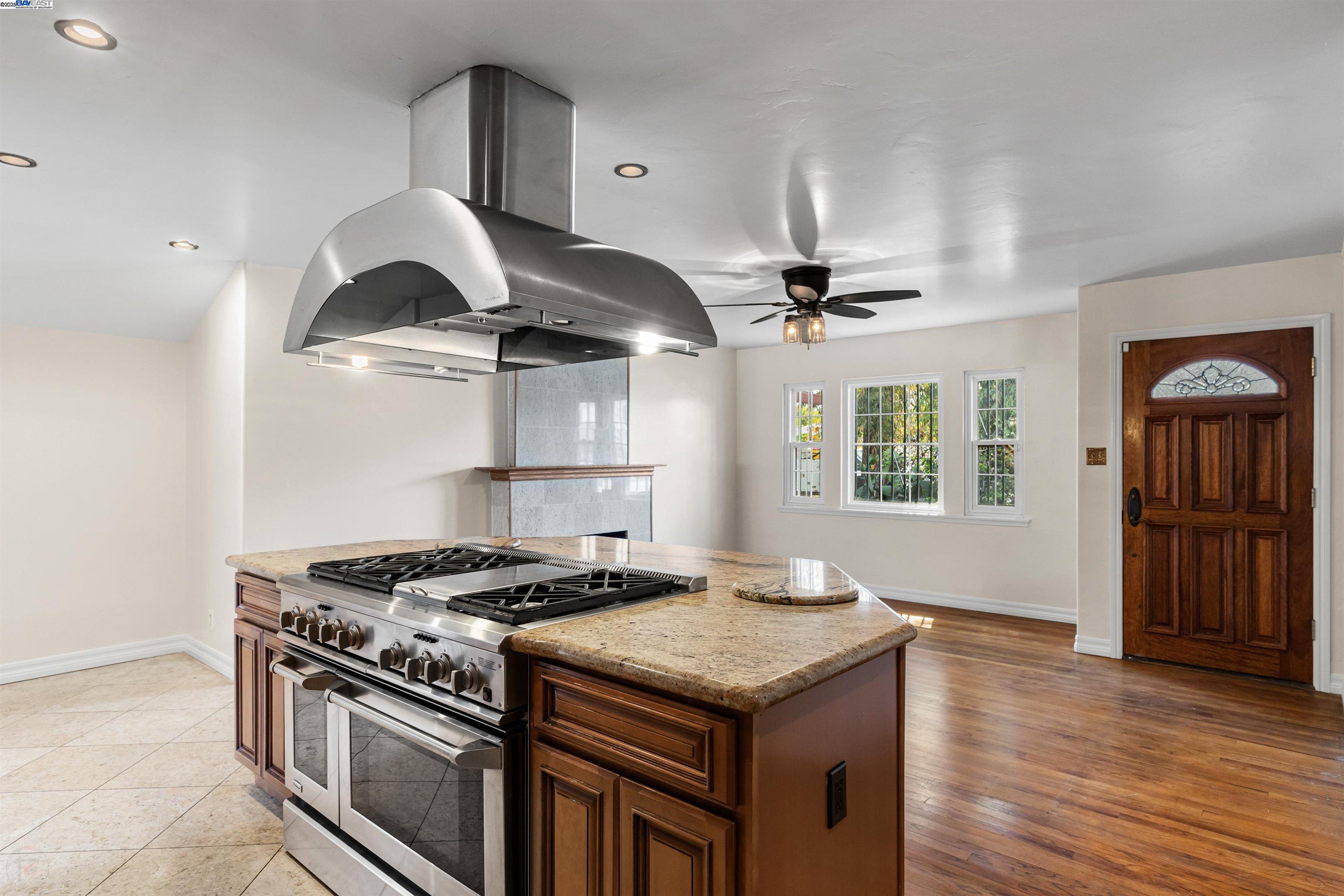 Detail Gallery Image 17 of 60 For 2141 E San Antonio St, San Jose,  CA 95116 - 3 Beds | 2 Baths