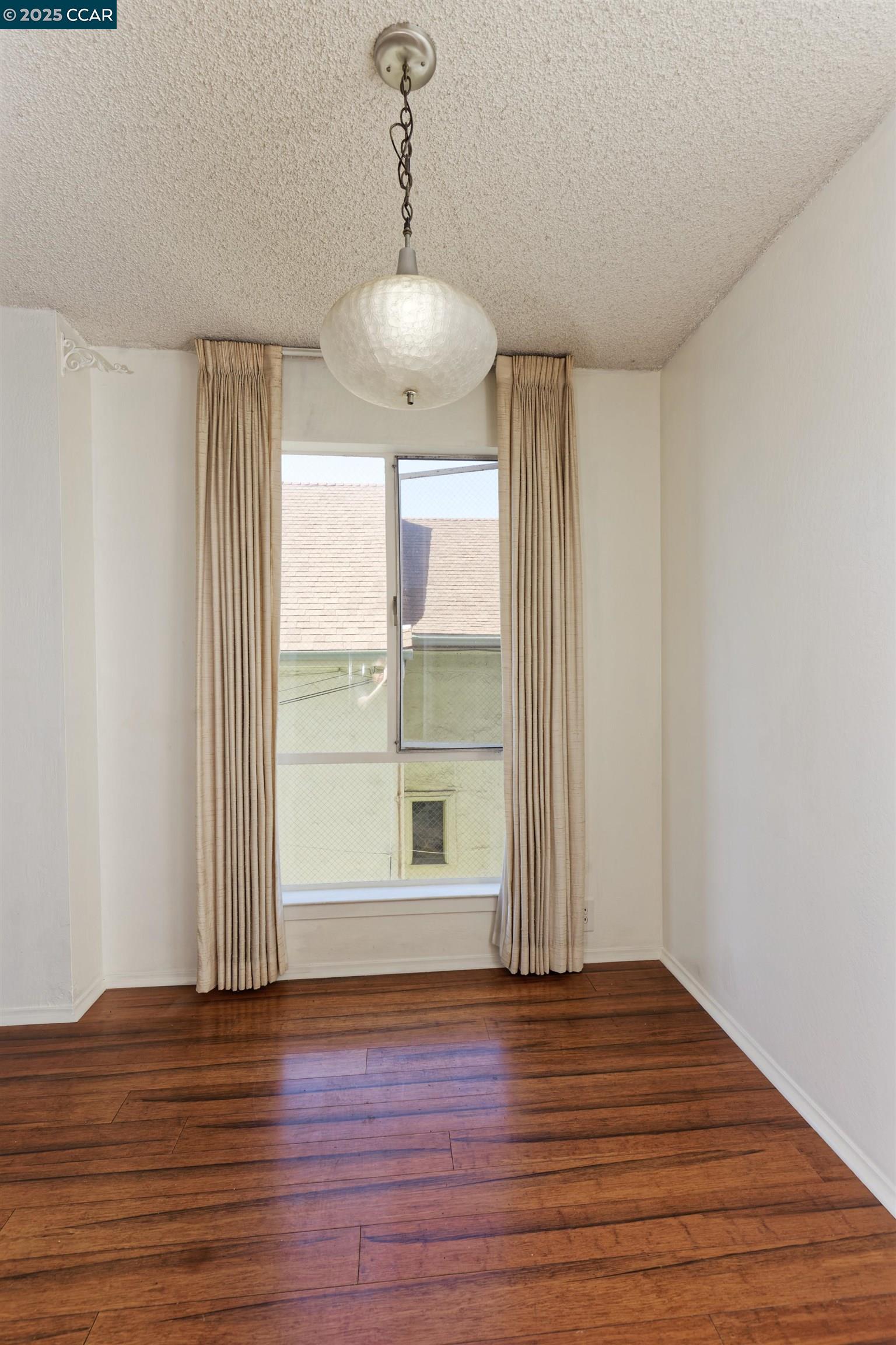 Photo #15: 41093637 Listing: Photo #15