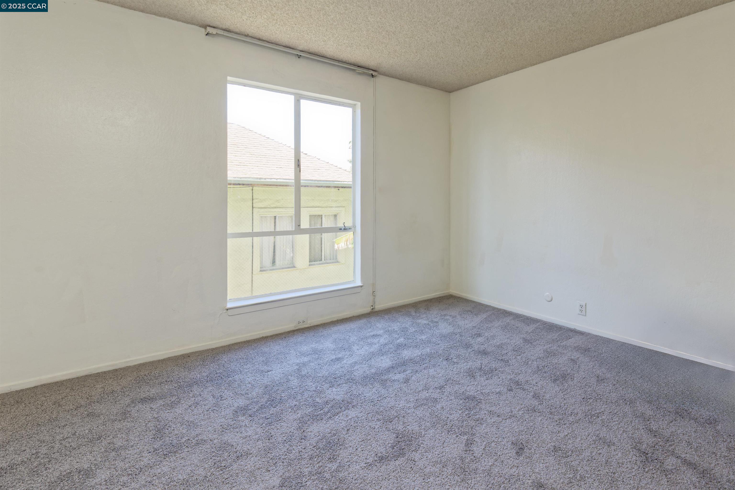 Photo #16: 41093637 Listing: Photo #16
