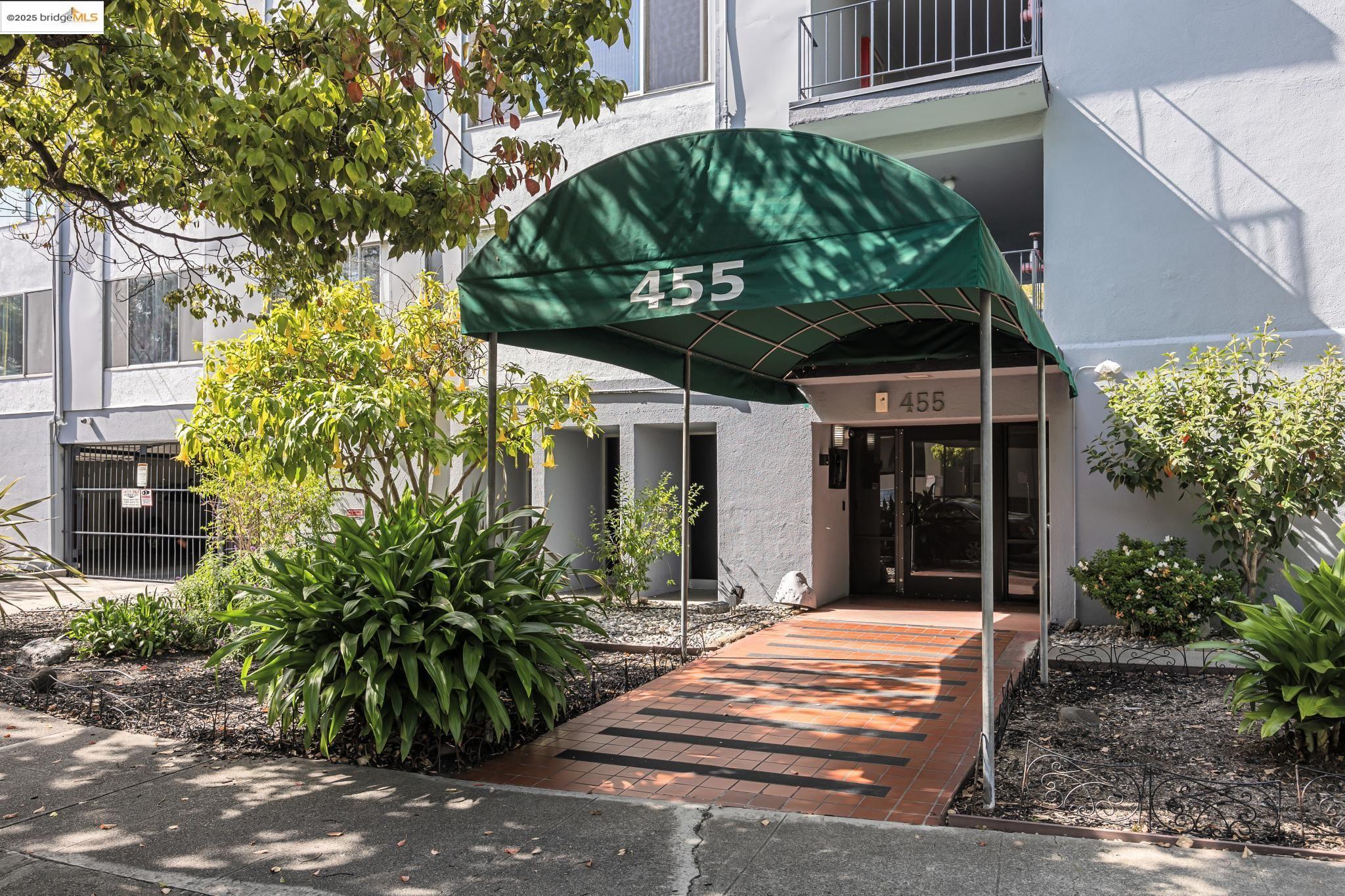 Detail Gallery Image 21 of 25 For 455 Cresent Street #107,  Oakland,  CA 94610 - 1 Beds | 1 Baths