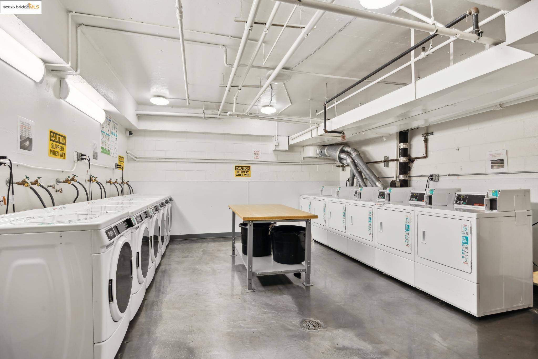 Detail Gallery Image 23 of 25 For 455 Cresent Street #107,  Oakland,  CA 94610 - 1 Beds | 1 Baths