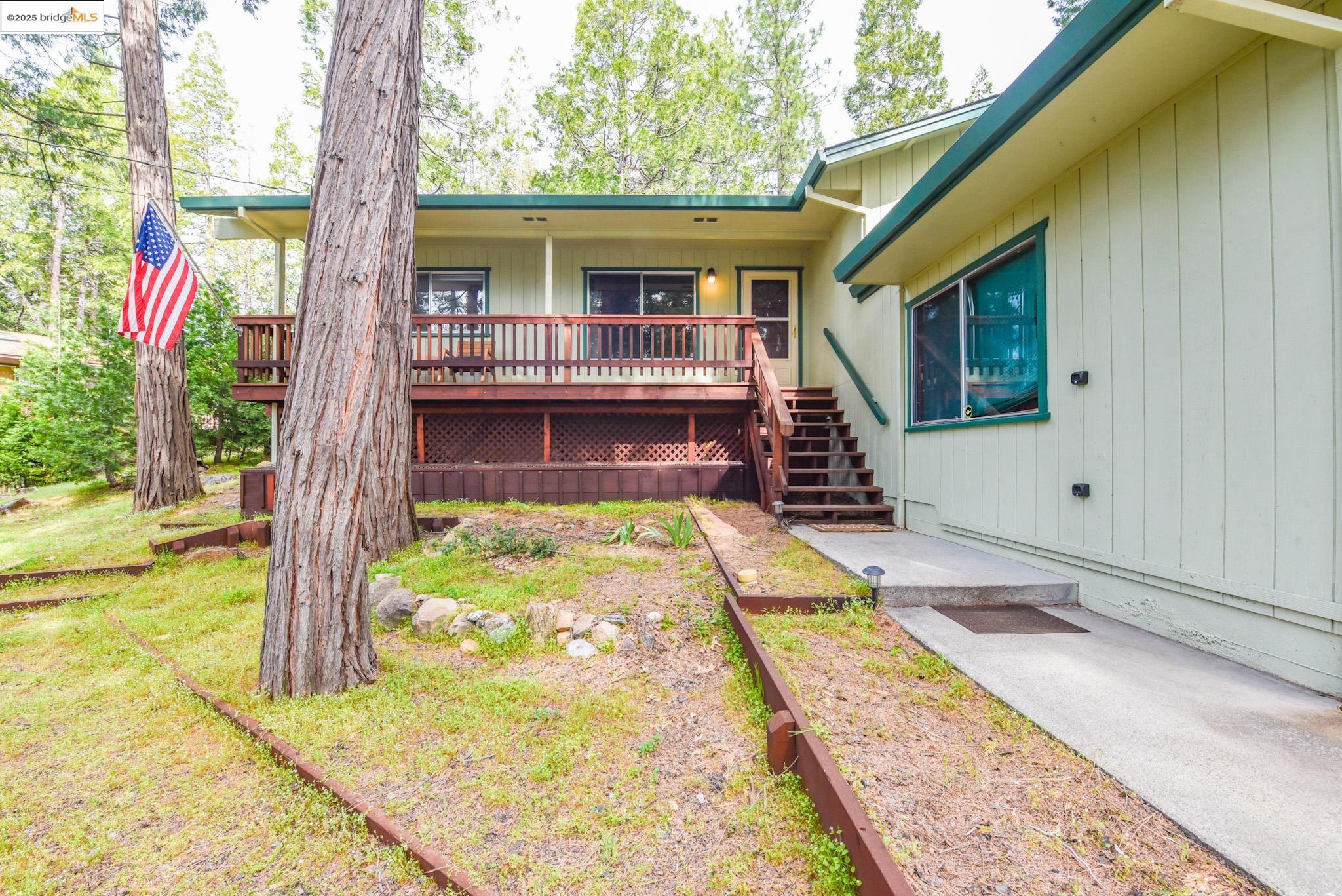 Detail Gallery Image 5 of 55 For 22576 Confidence Rd, Twain Harte,  CA 95383 - 3 Beds | 2 Baths